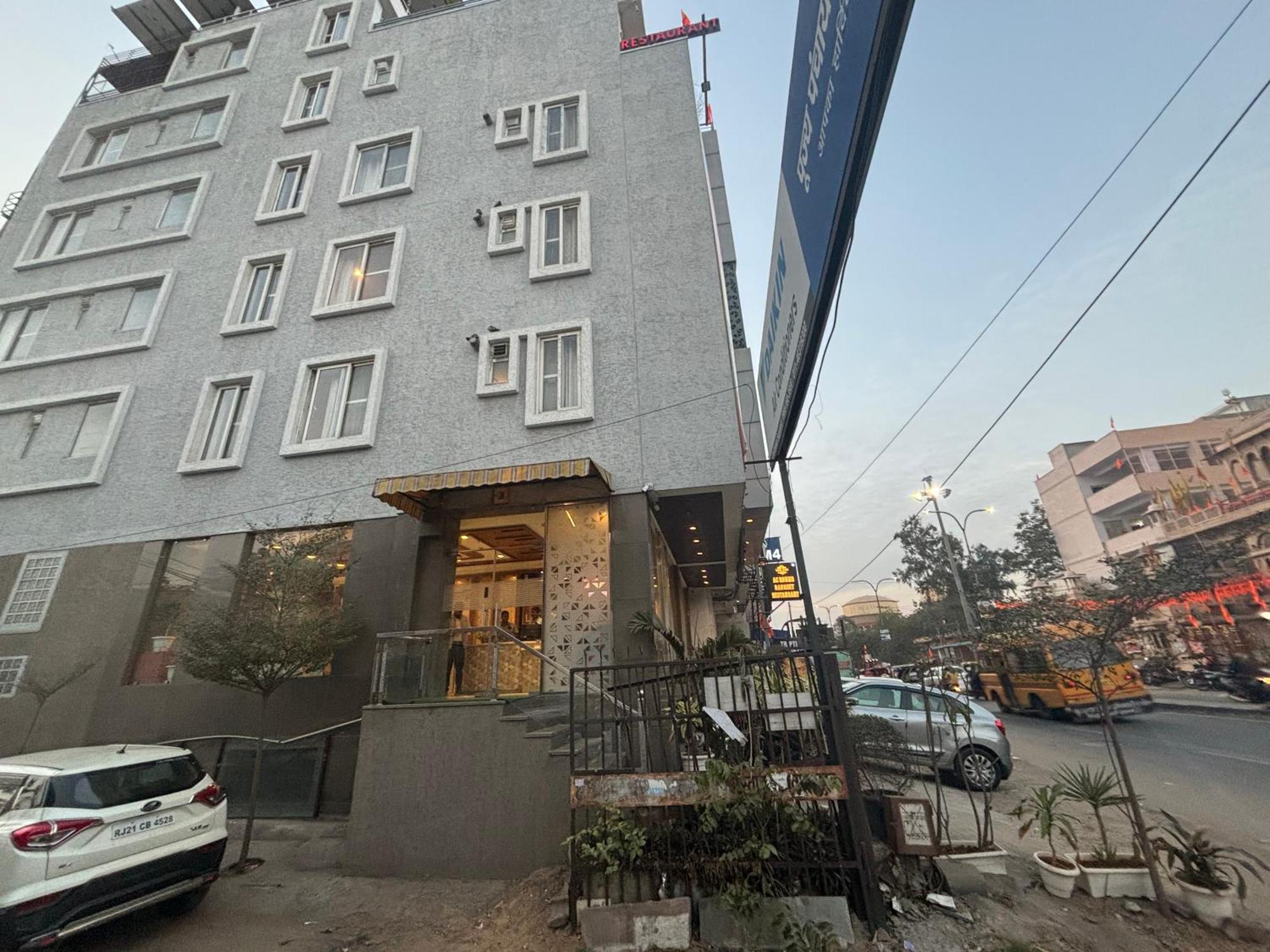 Life Hotel Jaipur