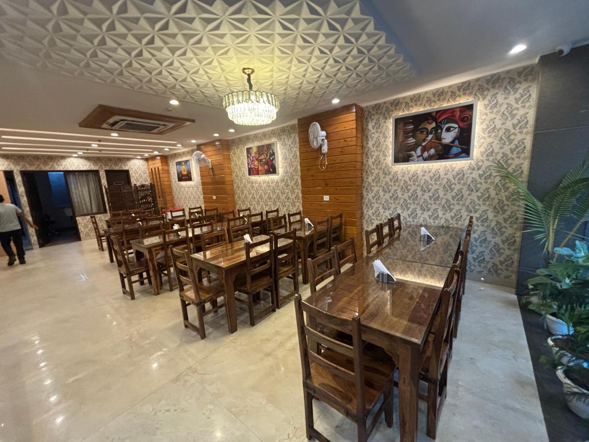 Life Hotel 3*