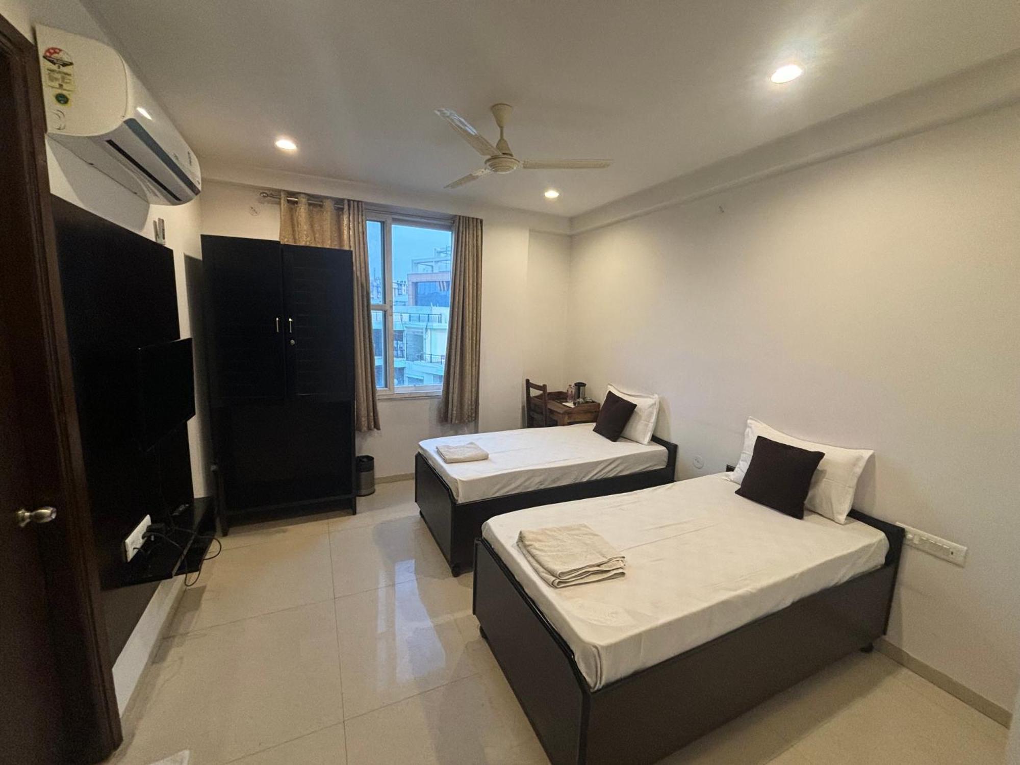 Life Hotel 3*