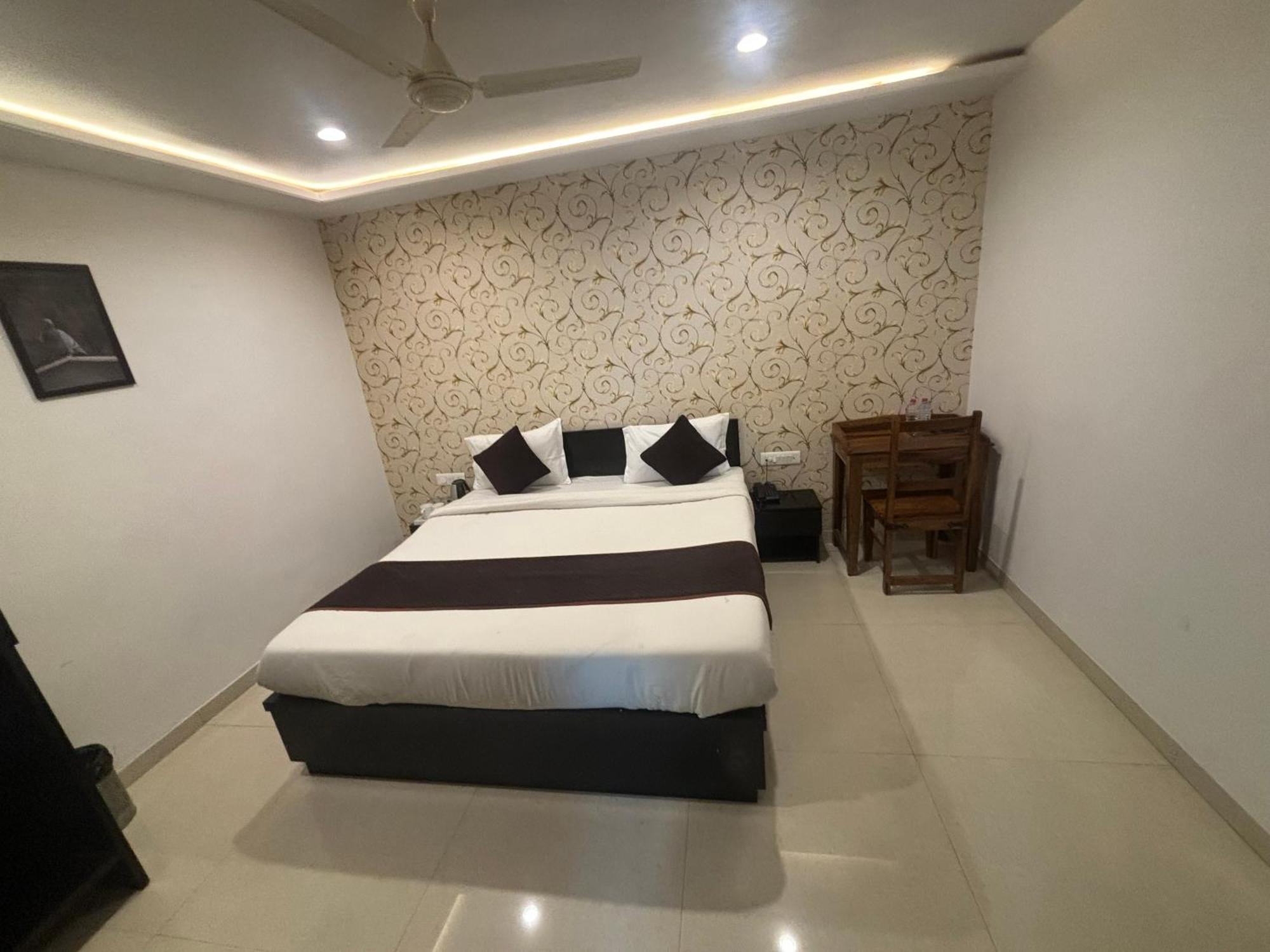 Hotel Life Jaipur