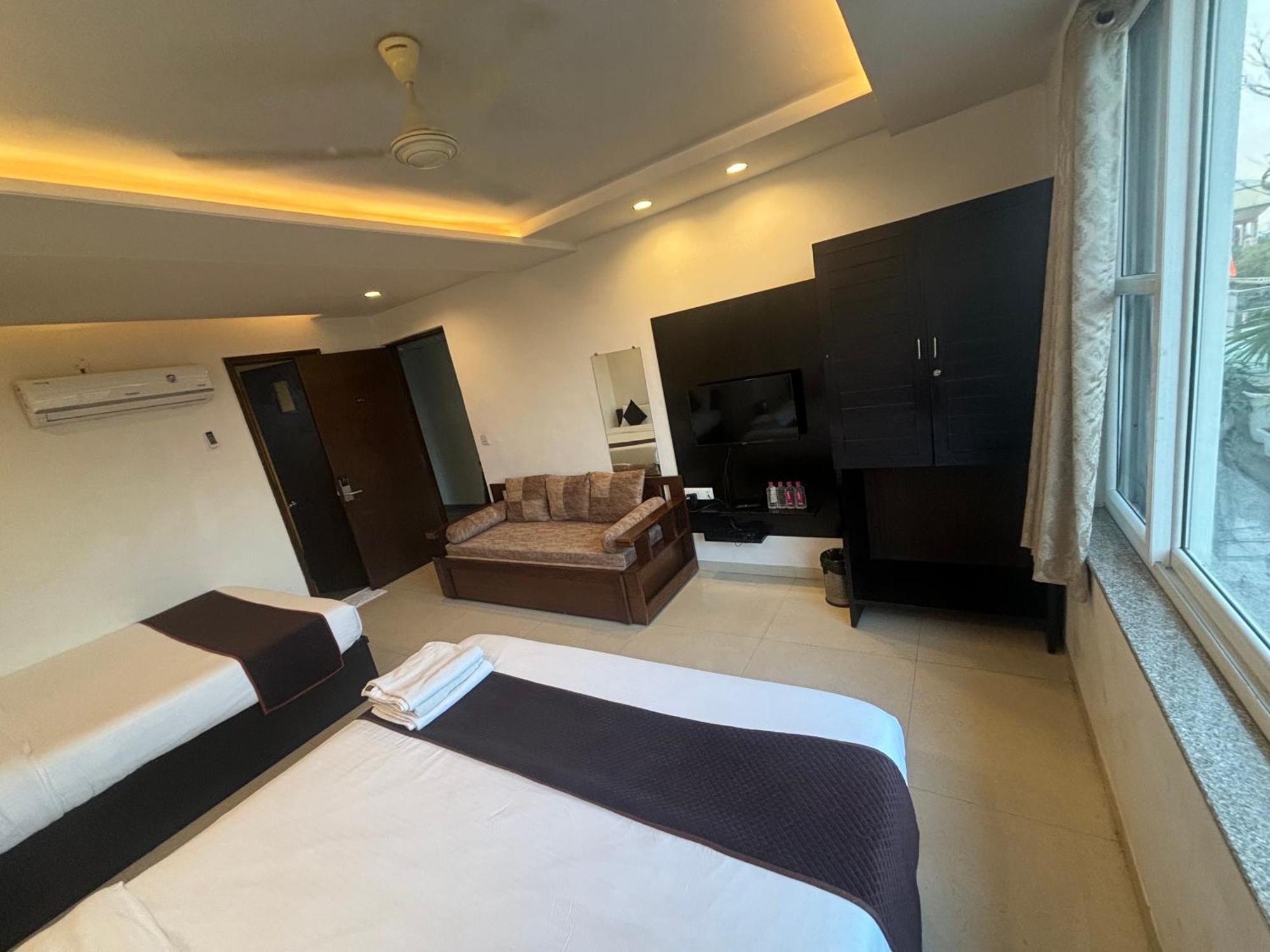 Hotel Life 3*