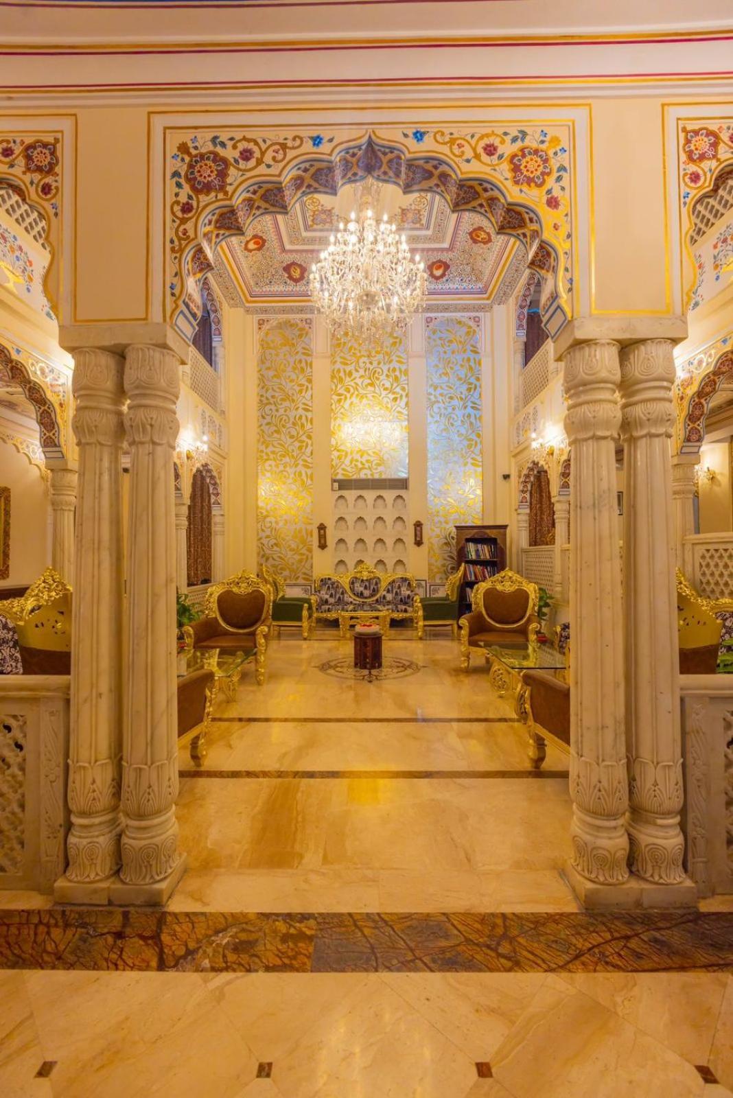 Hotel Welcomheritage Traditional Haveli 4*