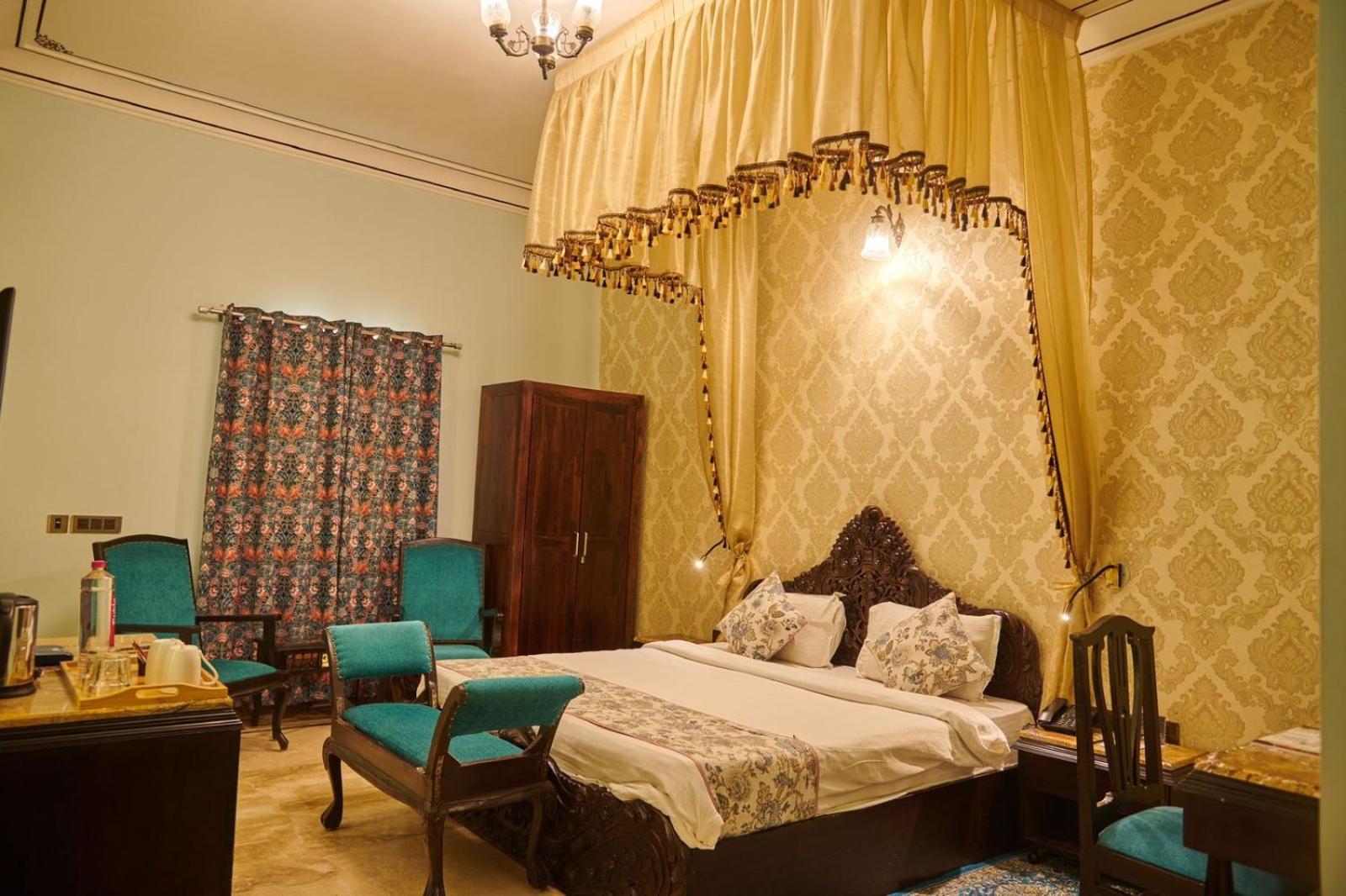 Welcomheritage Traditional Haveli Hotel