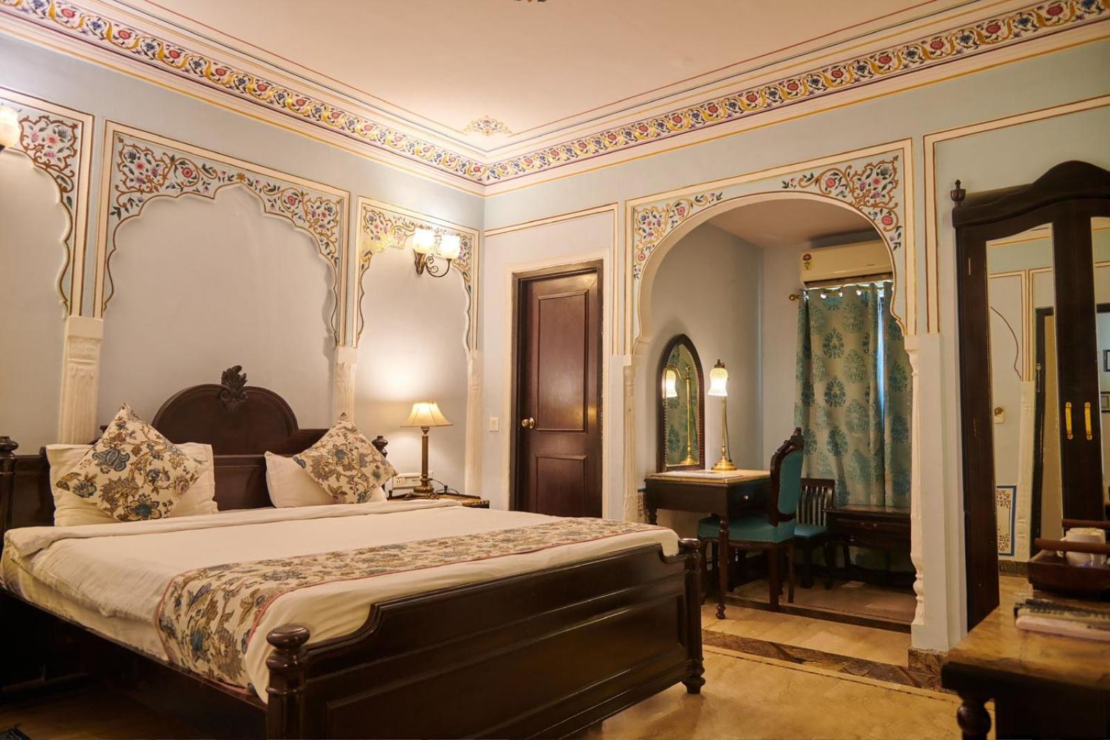 Hotel Welcomheritage Traditional Haveli