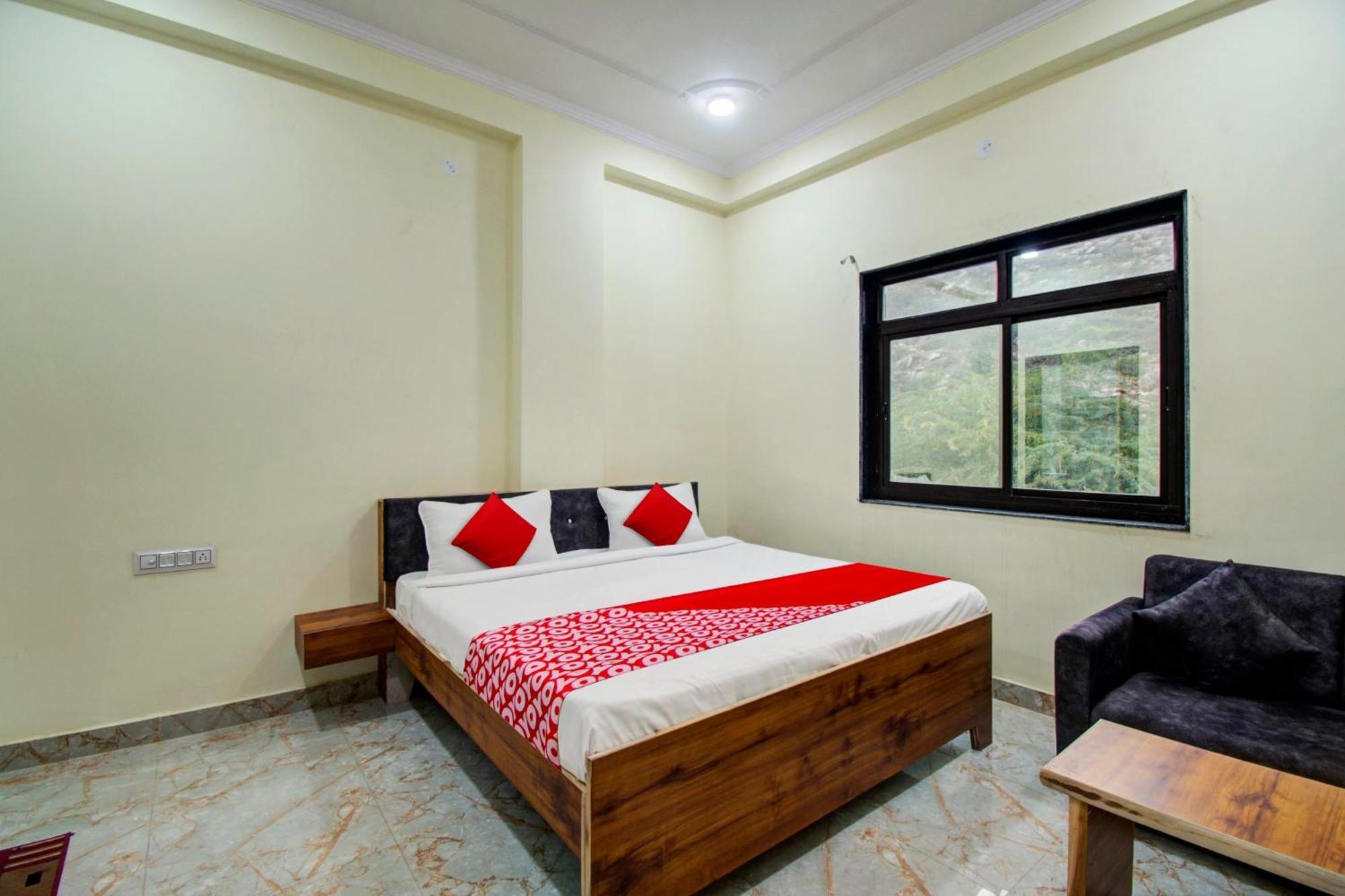 Hotel Moon Mahal 3*