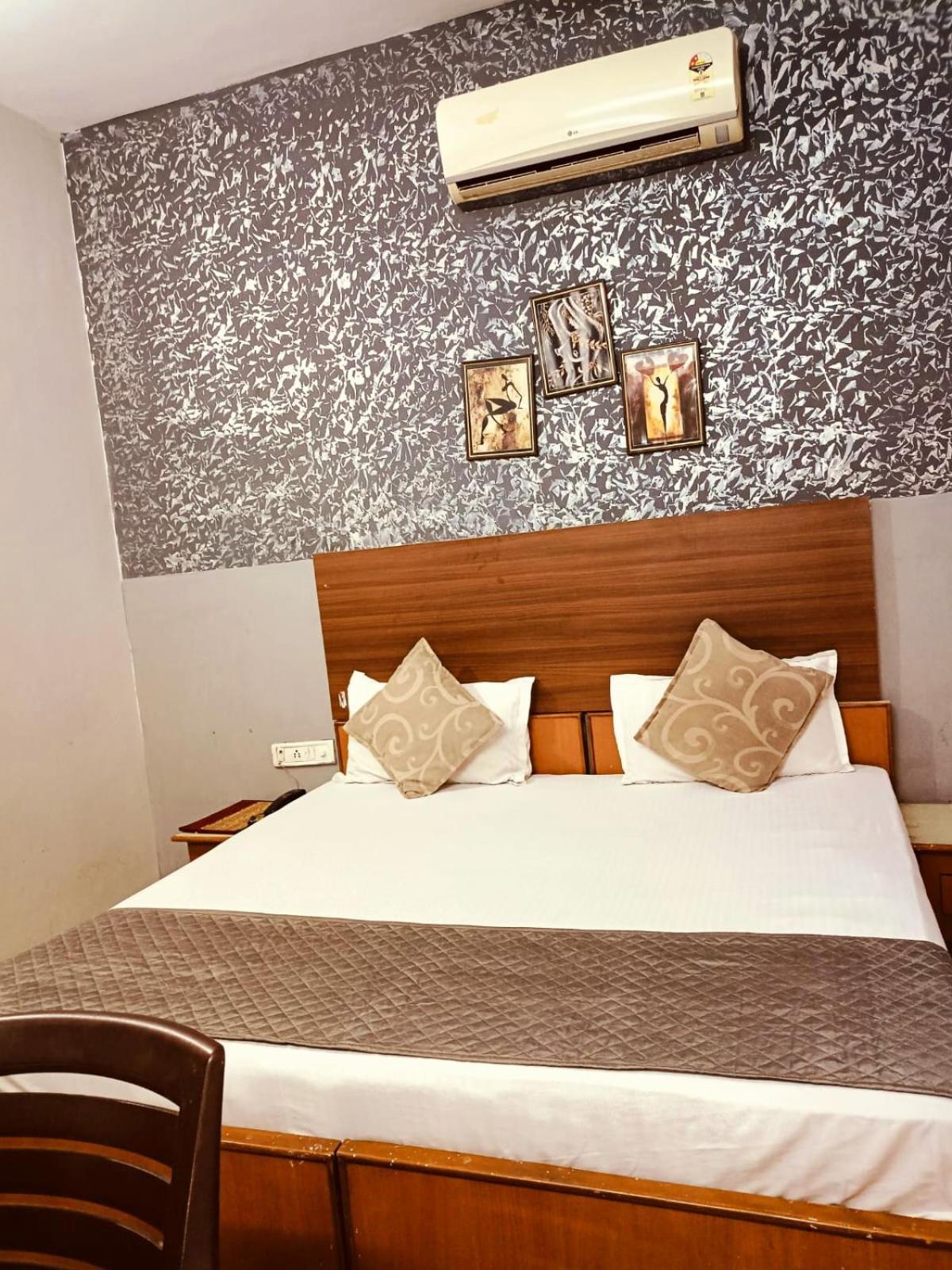 Hotel Braj Haveli *