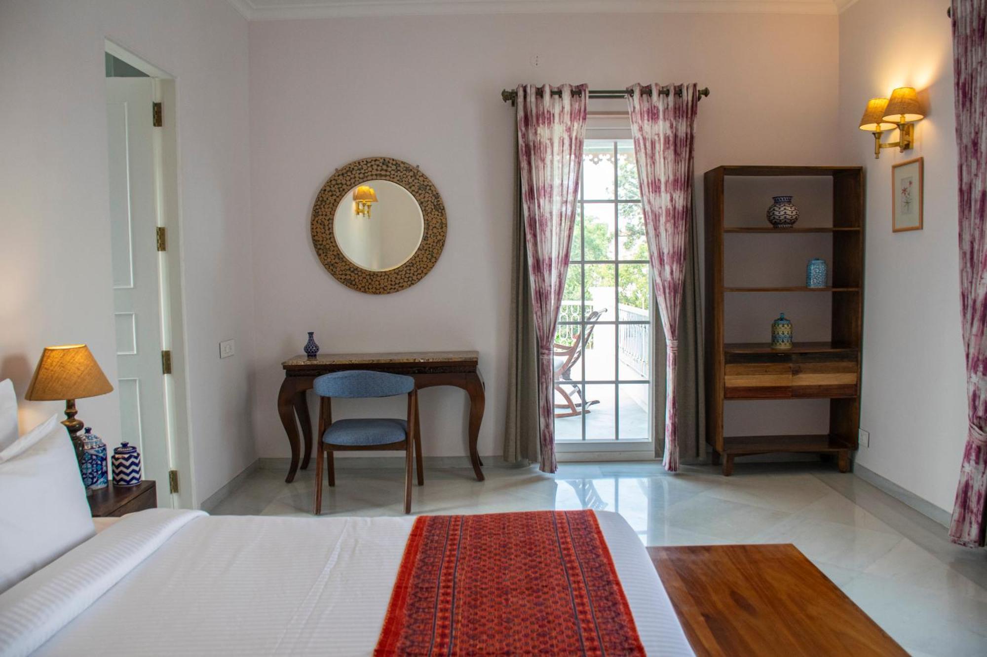 Bed & Breakfast Naila Kothi - A Luxury Boutique Royal In