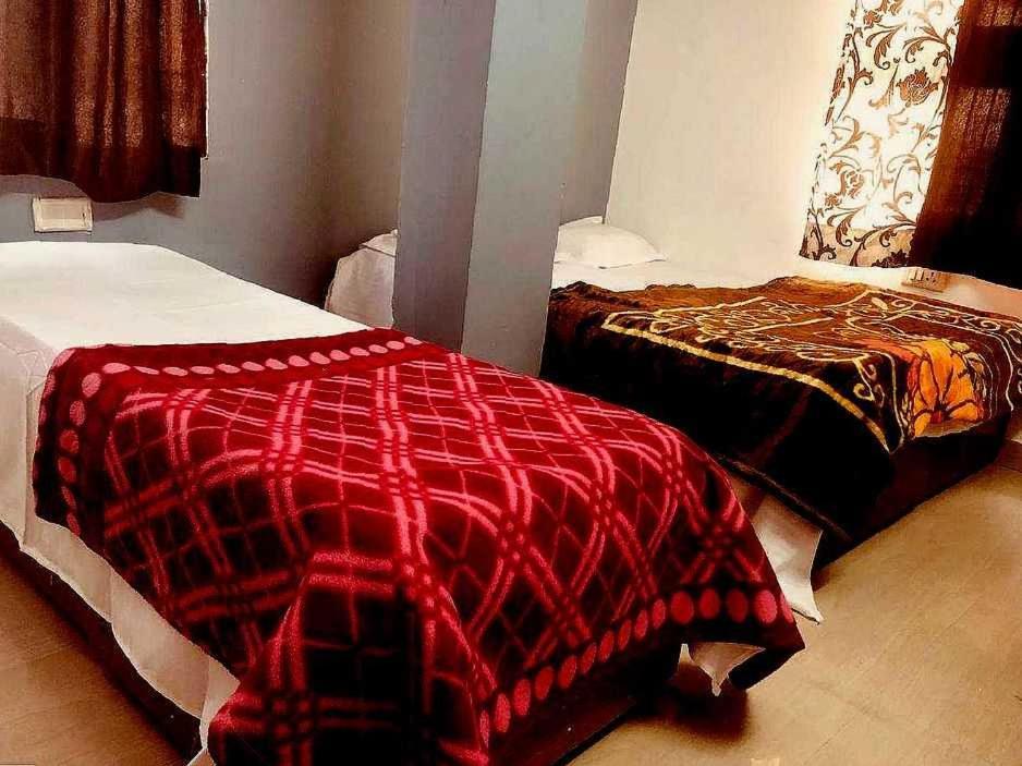 Hotel O Dev Mansarovar 3*
