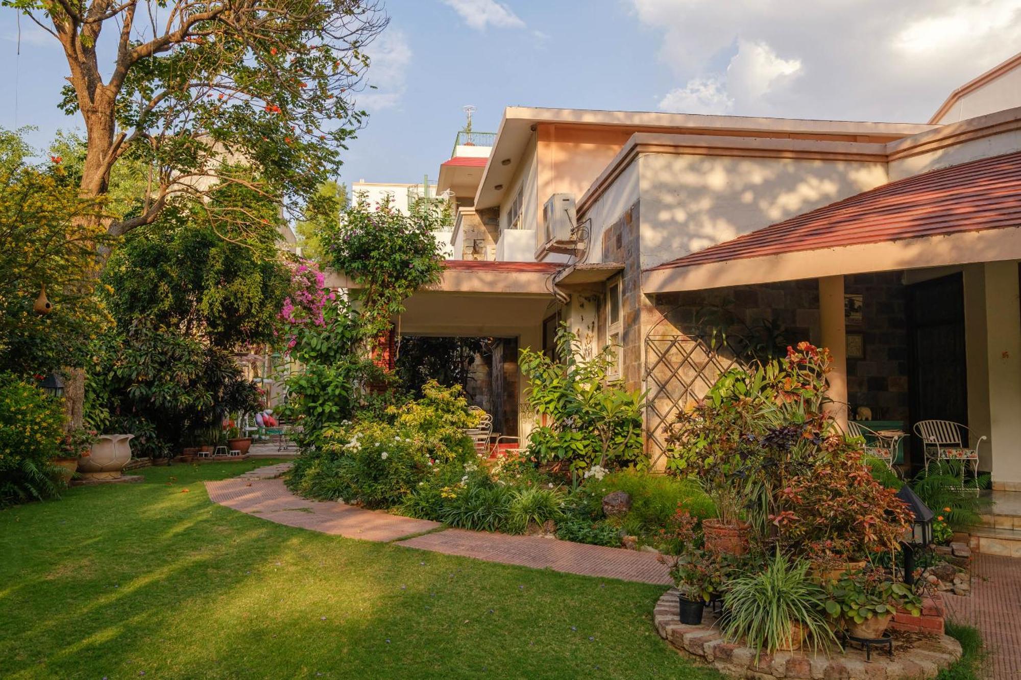 Bed & Breakfast Shree Nikunj - A Luxury Boutique In