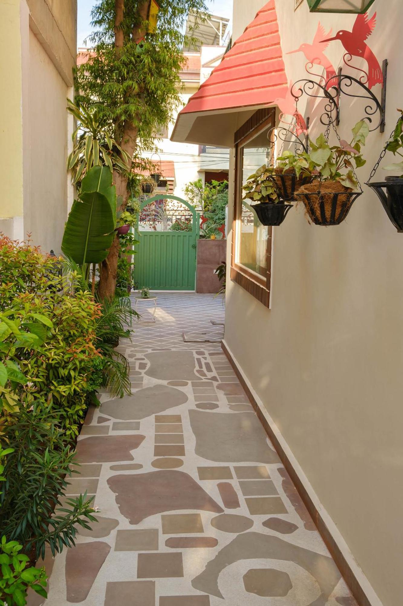 Shree Nikunj - A Luxury Boutique In Bed & Breakfast *