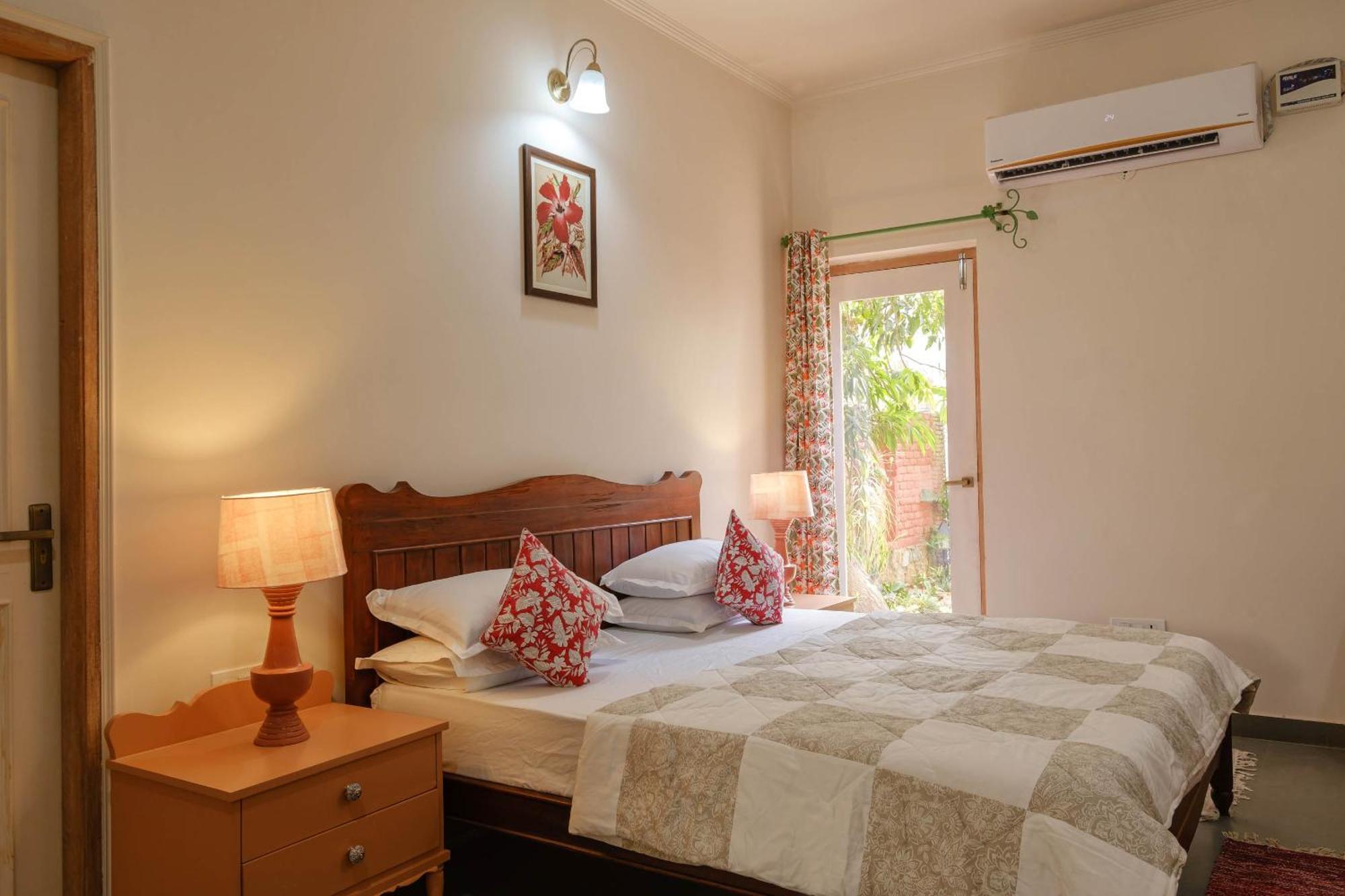Bed & Breakfast Shree Nikunj - A Luxury Boutique In *