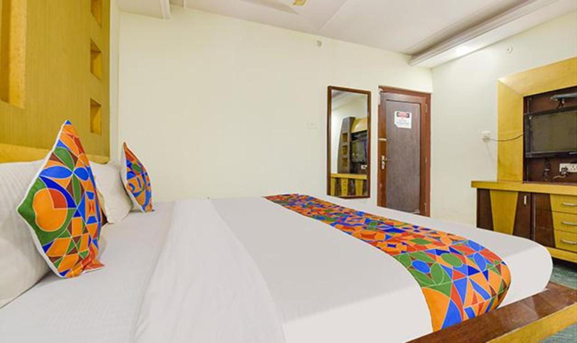 Hotel Fabhotel Classic 3*