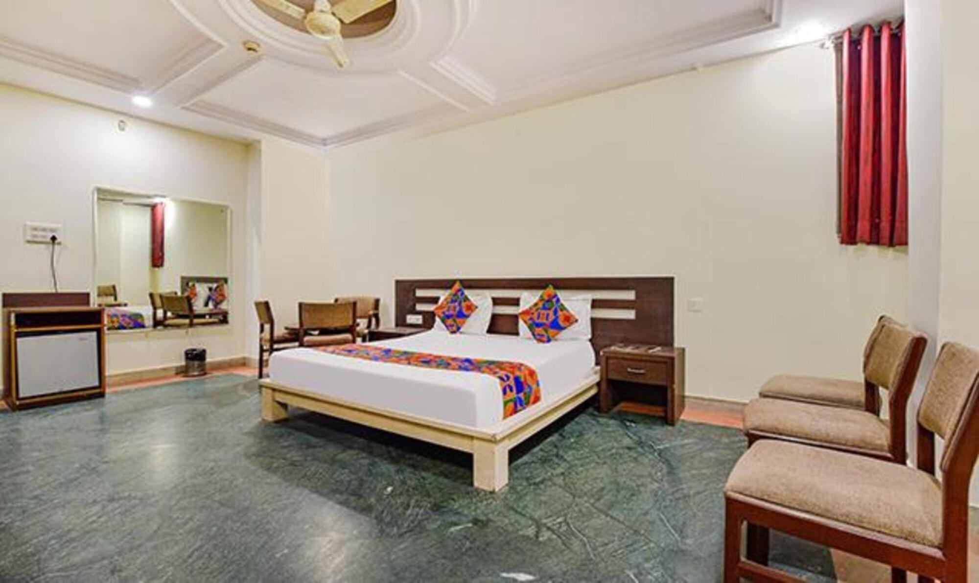 Hotel Fabhotel Classic