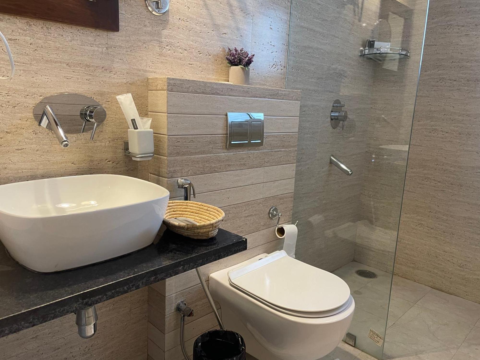 Aparthotel 35 Sahakar Suites-a Luxury In *