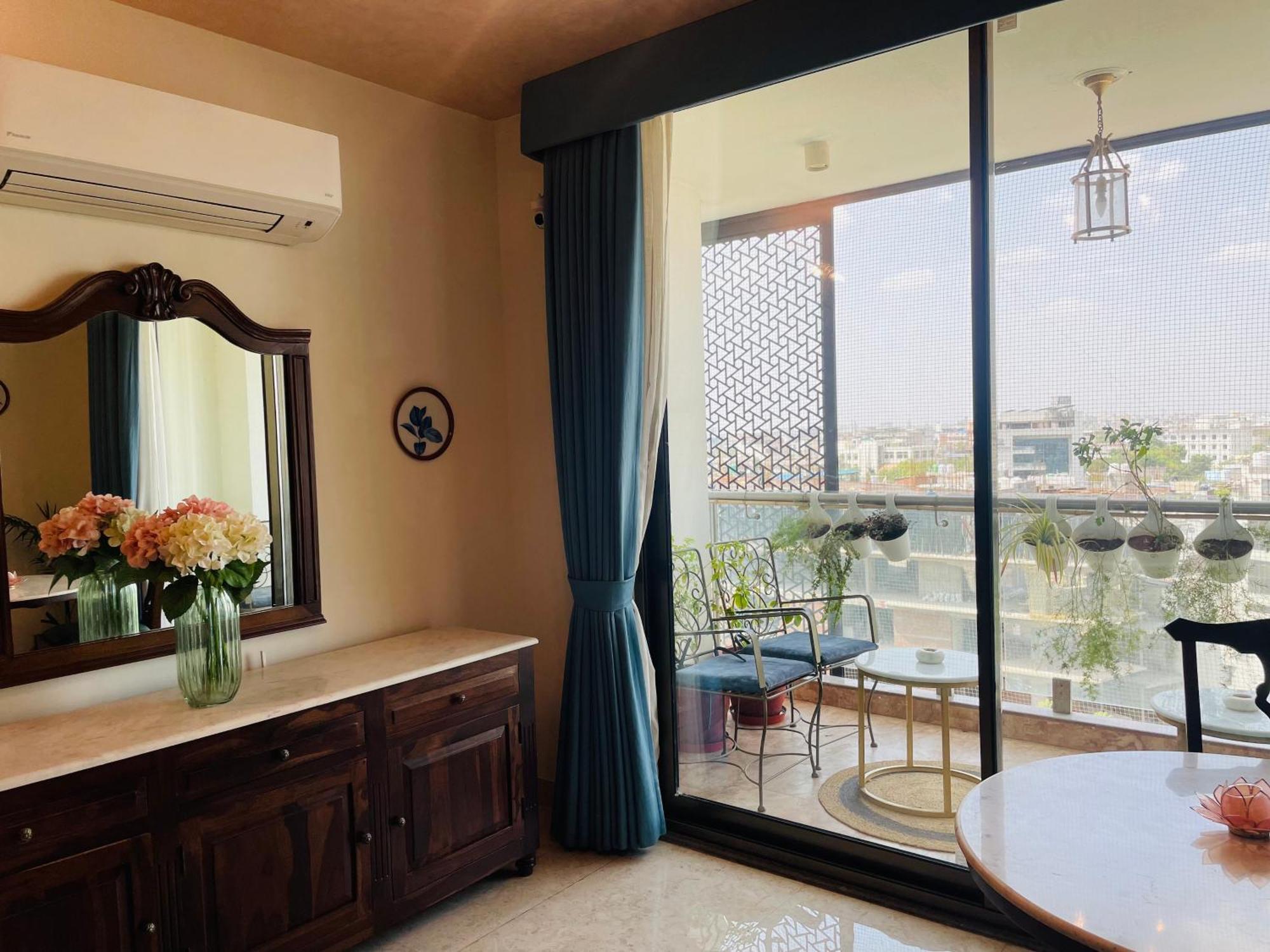 35 Sahakar Suites-a Luxury In Aparthotel *