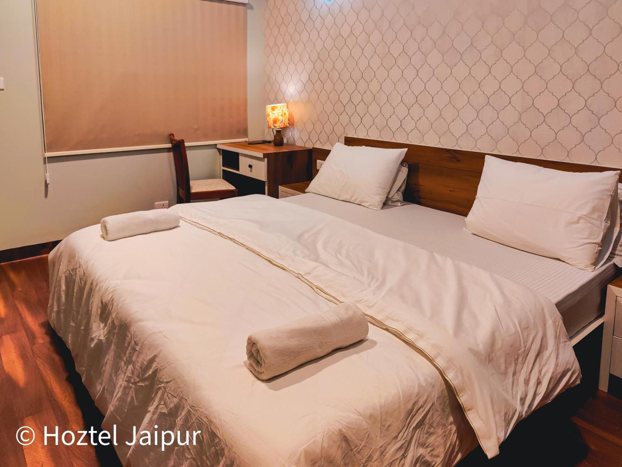 Hostel Hoztel