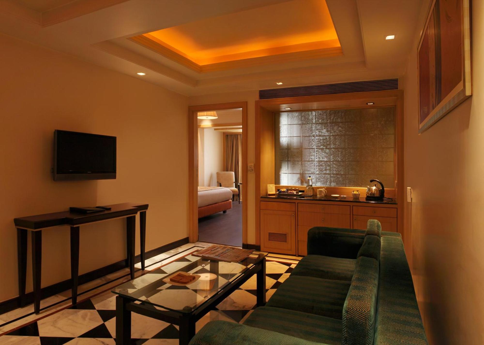 Lemon Tree Premier, Hotel 4*
