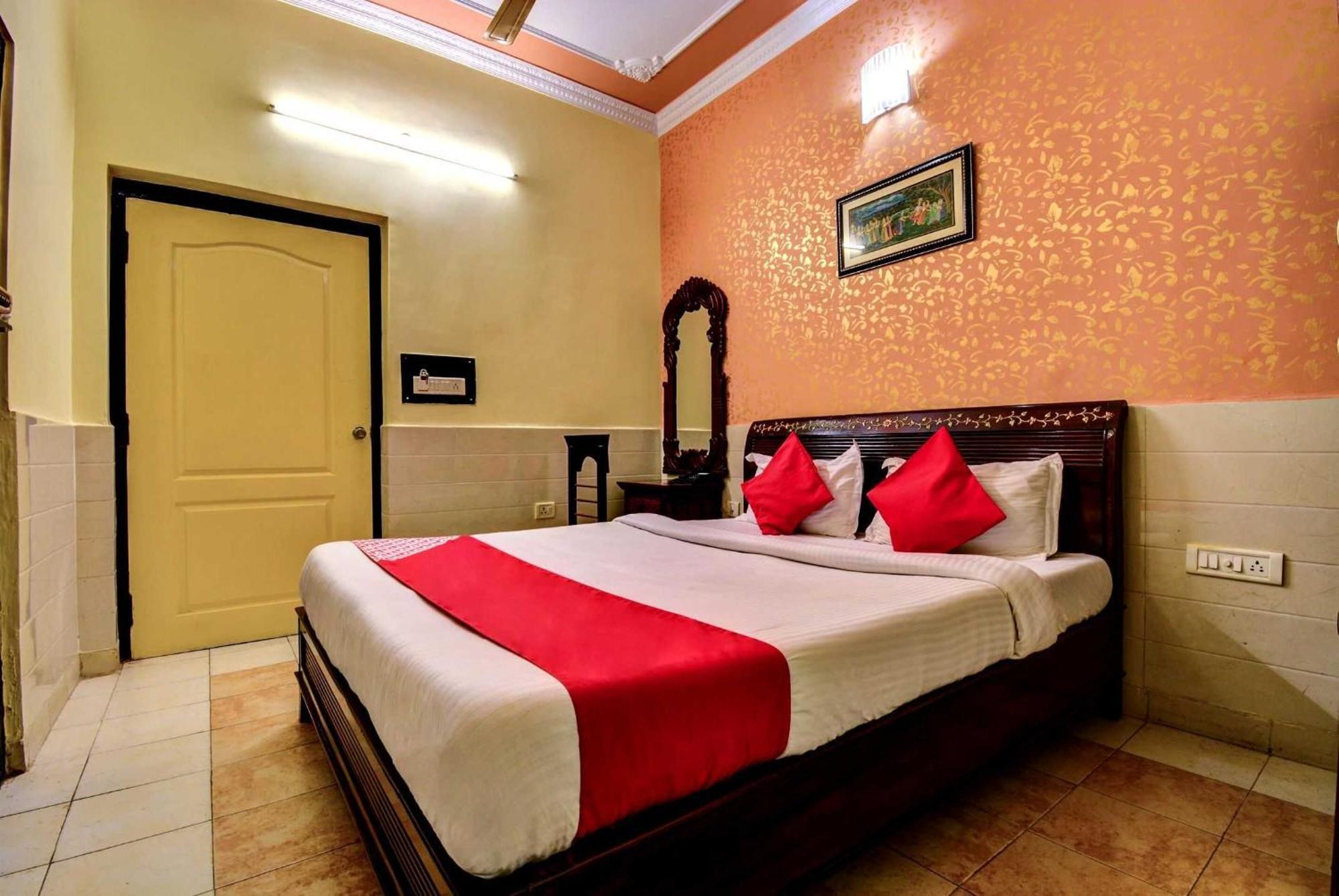 Hotel Collection O Rg Palace 3*