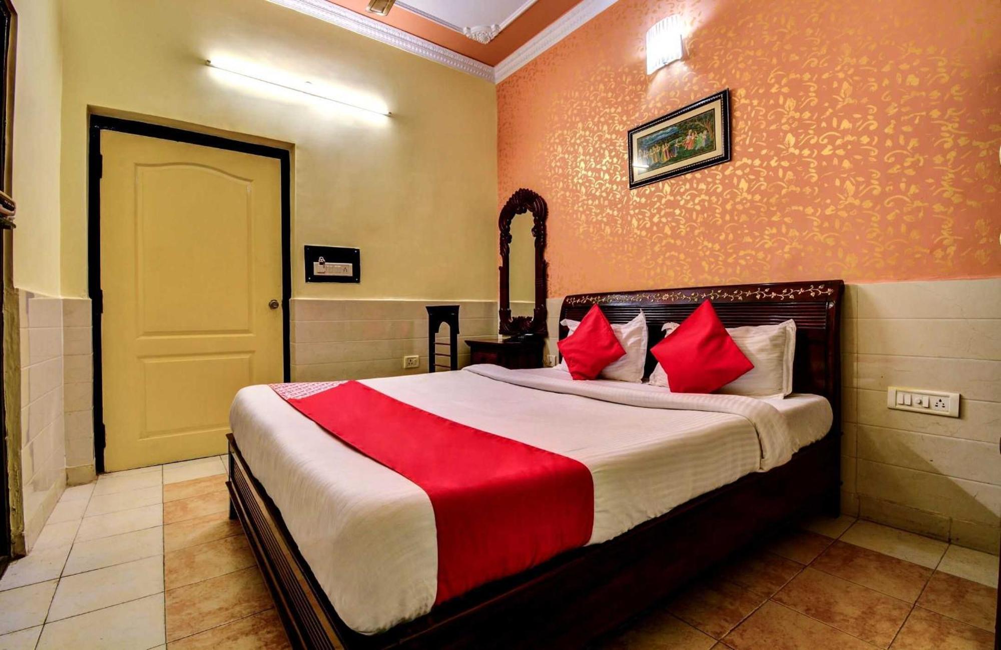Hotel Collection O Rg Palace