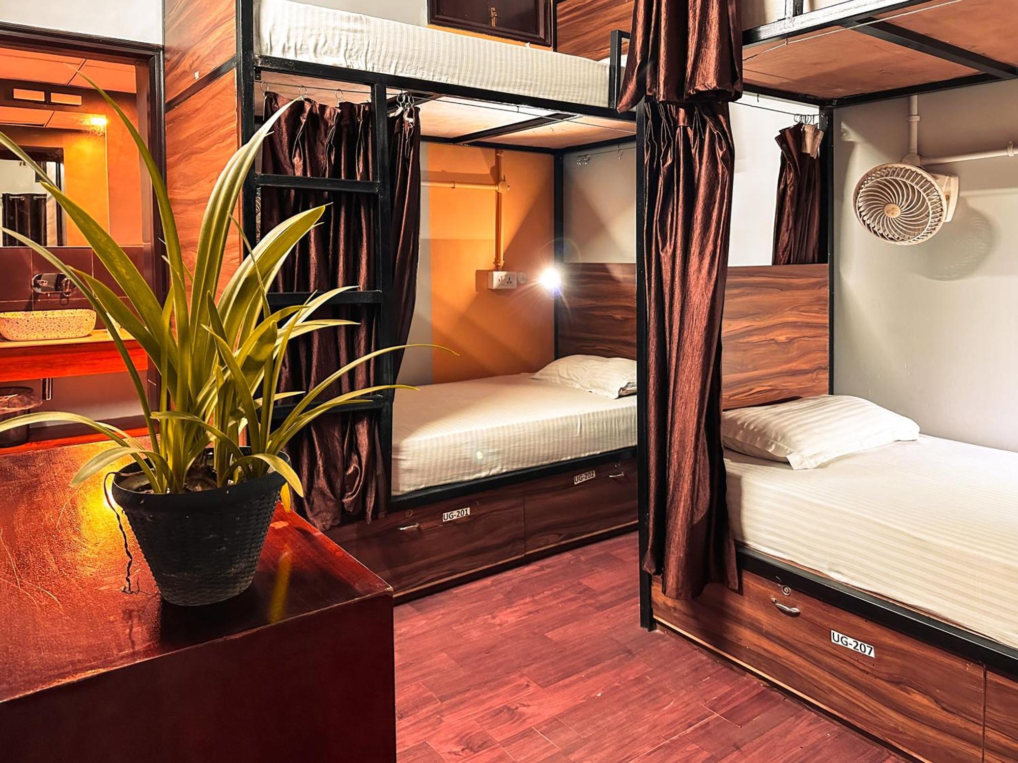 Hostel Hoztel