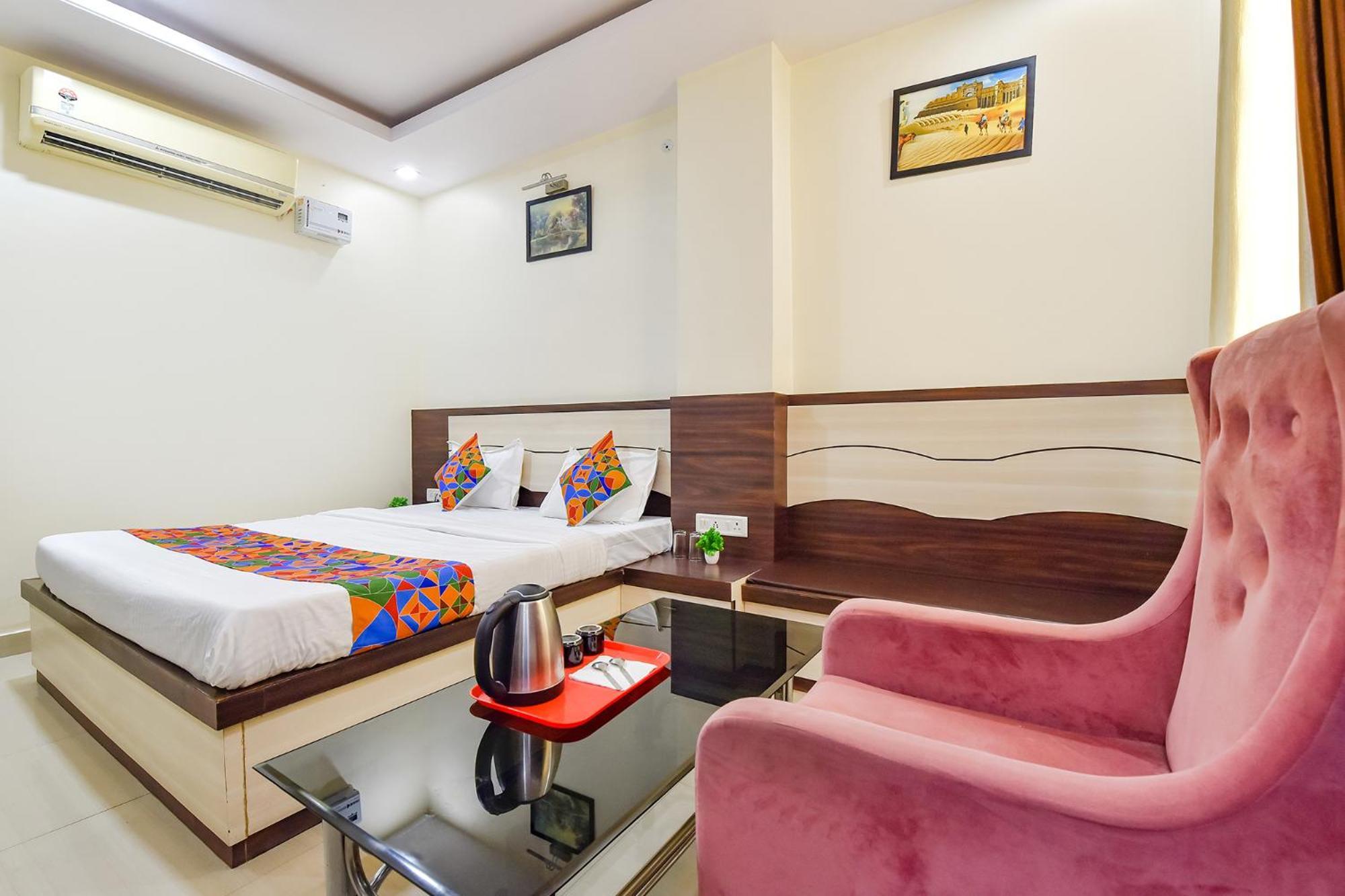 Fabhotel Pink Palace