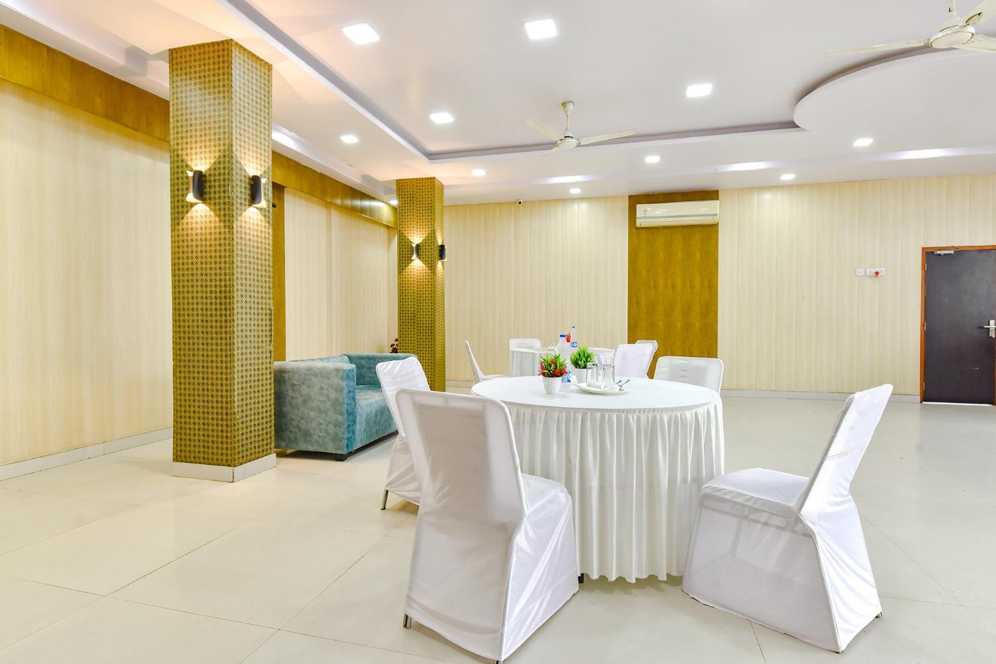 Fabhotel Pink Palace Hotel Jaipur