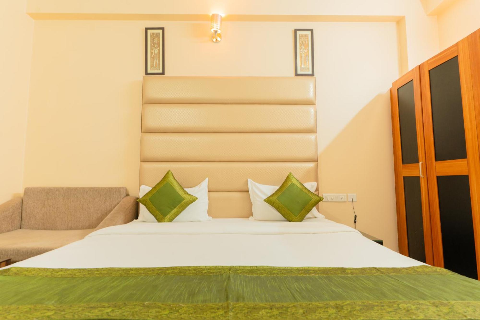 Staybizz By Keymagics Hotel