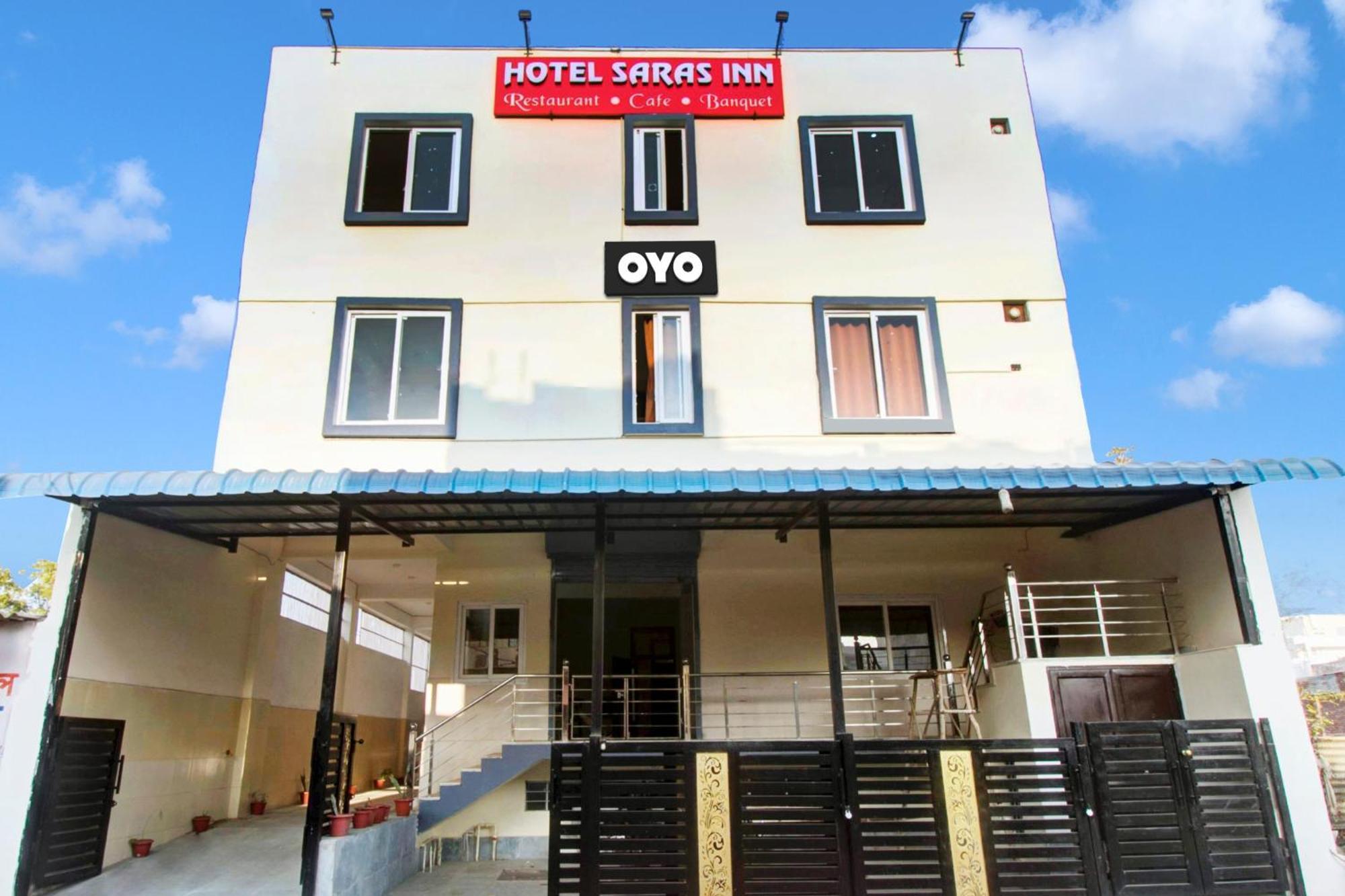 Oyo 82094 Saras