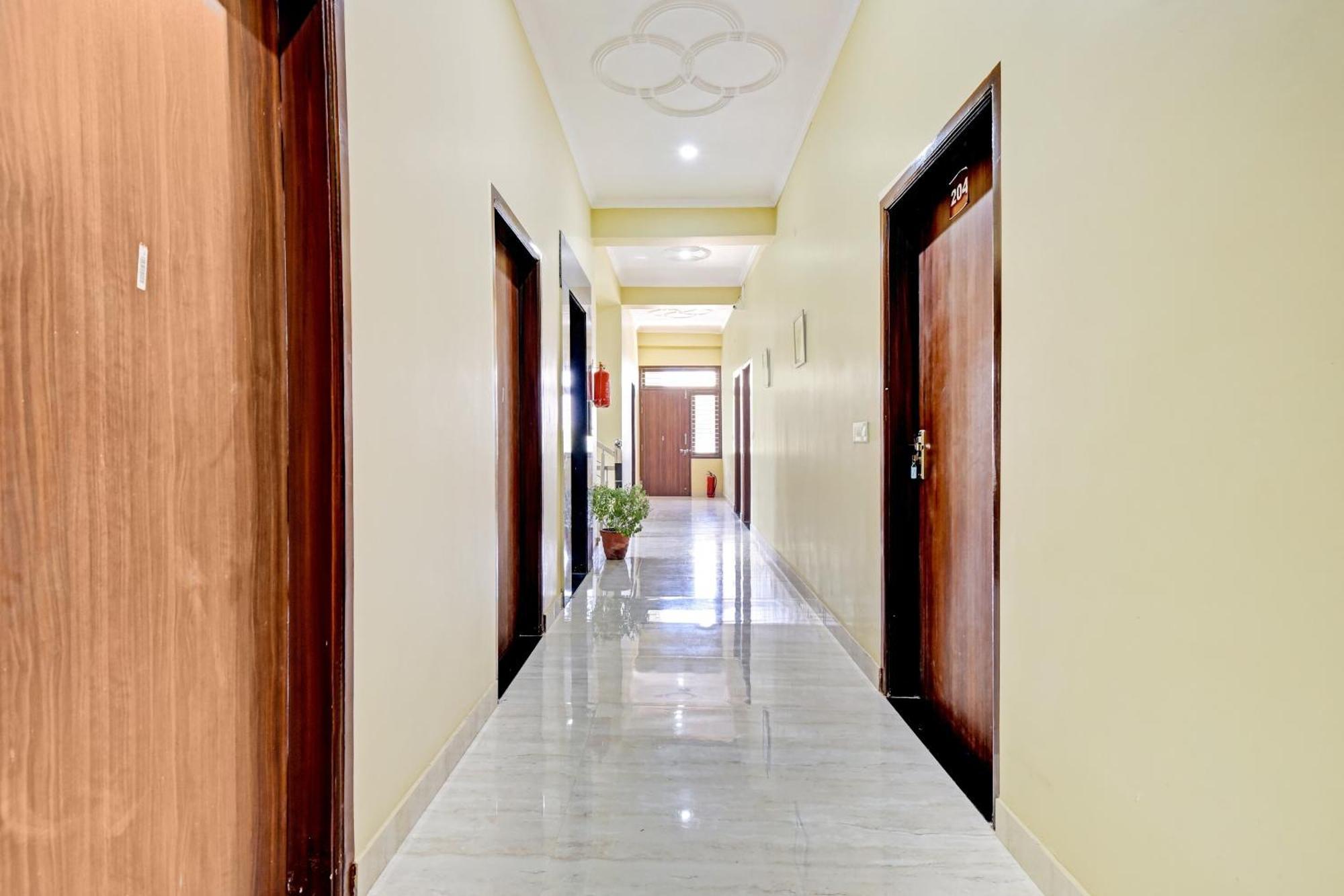 Collection O Shri Ganesh Hotel Jaipur