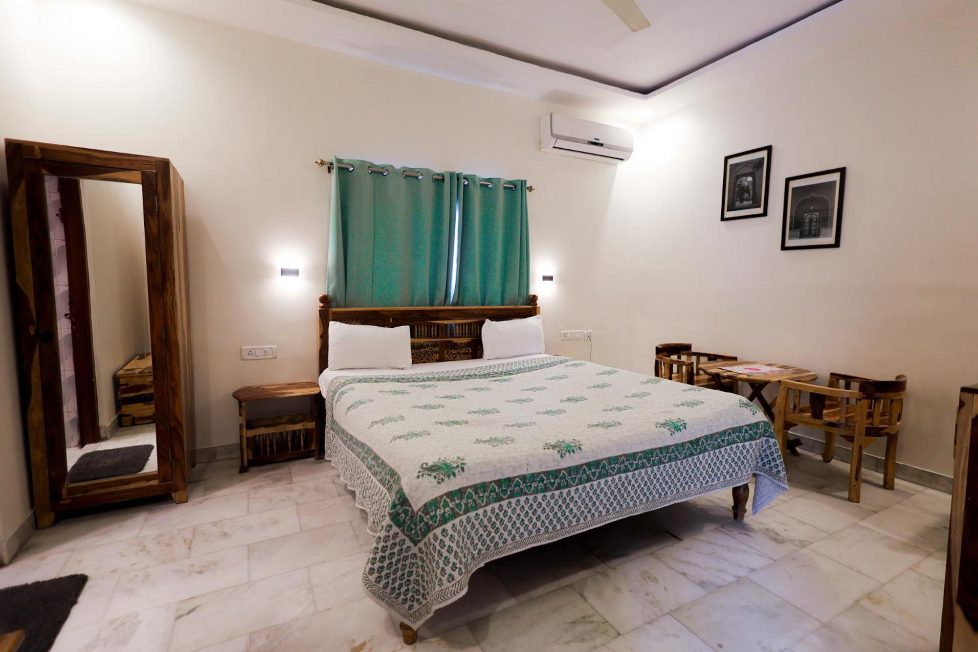 Gumaan Hotel 3*