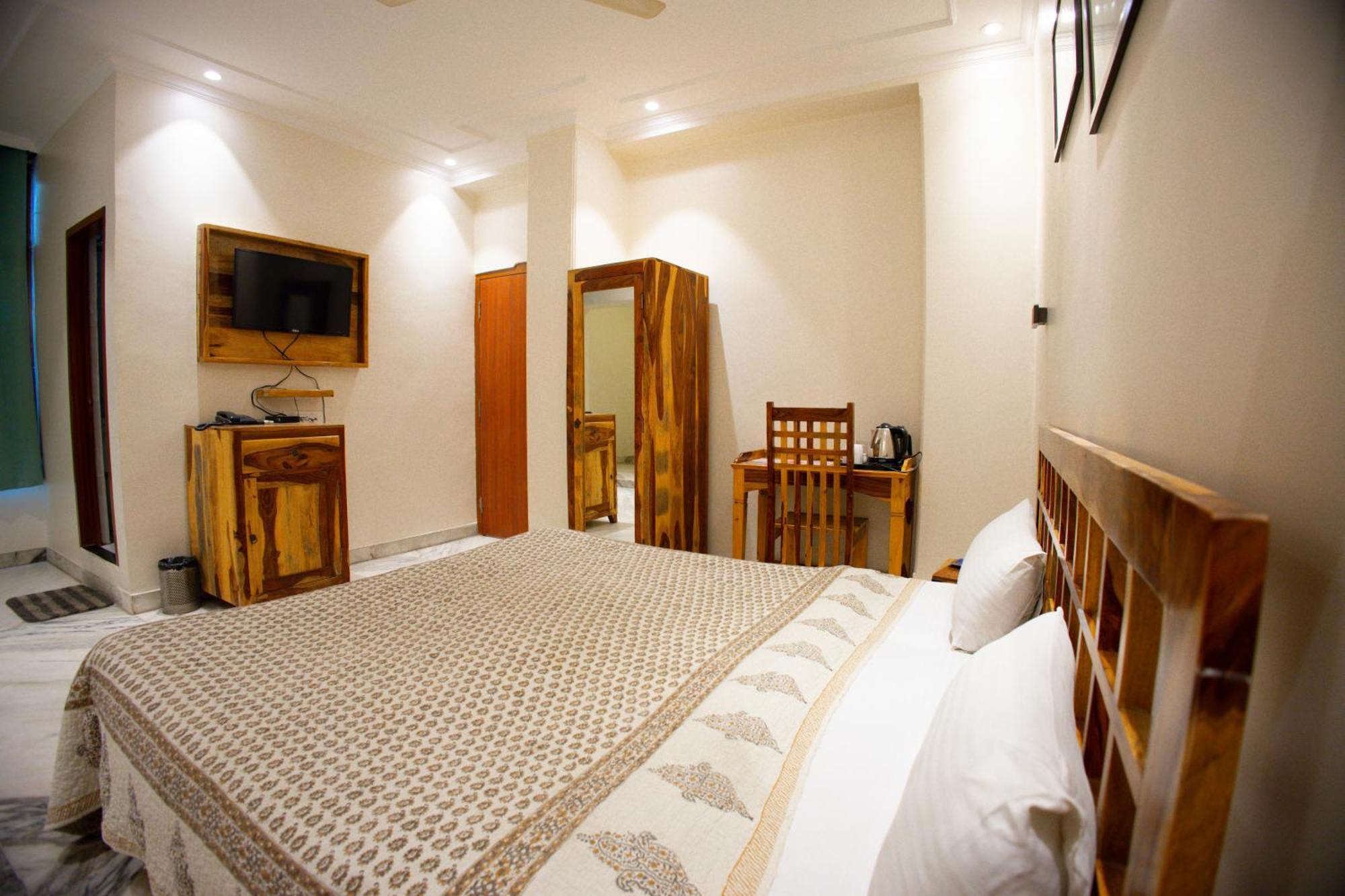 Gumaan Hotel Jaipur