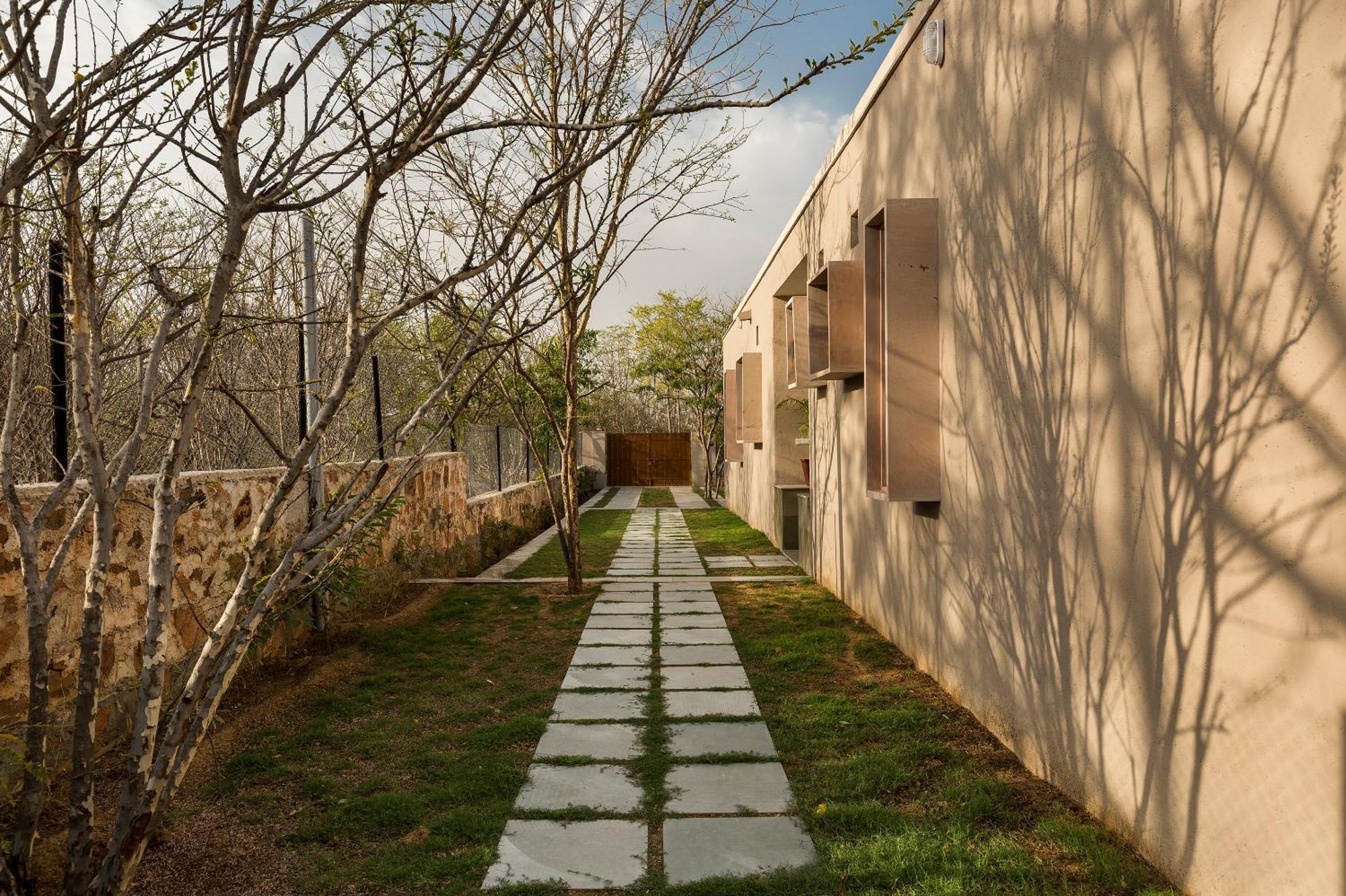 Villa Stayvista The Owl House: Hillside With Terrace And Lawn *