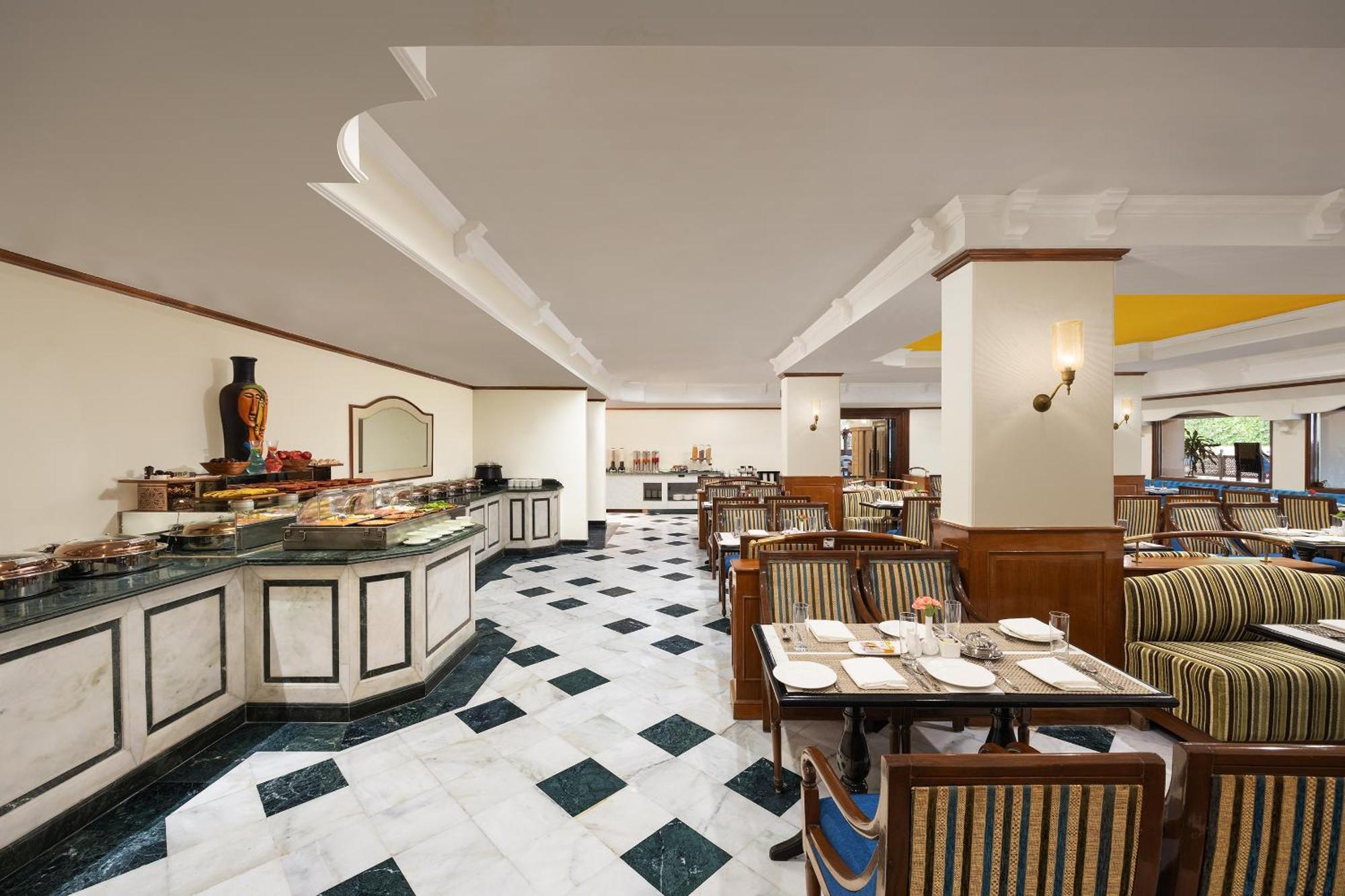 Hotel V Sarovar Portico Mi Road Jaipur