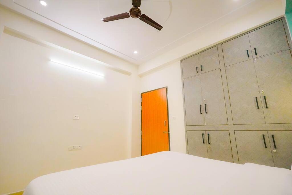 Sky Port Bhk Netflix Prime Wi-fi Rooftop Jaipur