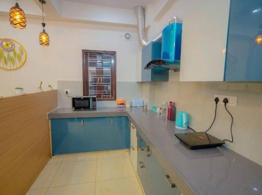 Apartment Sky Port Bhk Netflix Prime Wi-fi Rooftop