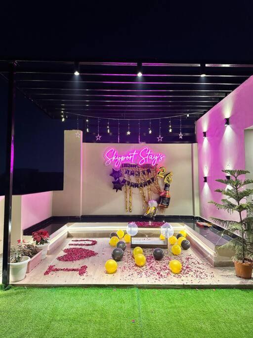 Apartment Sky Port Bhk Netflix Prime Wi-fi Rooftop