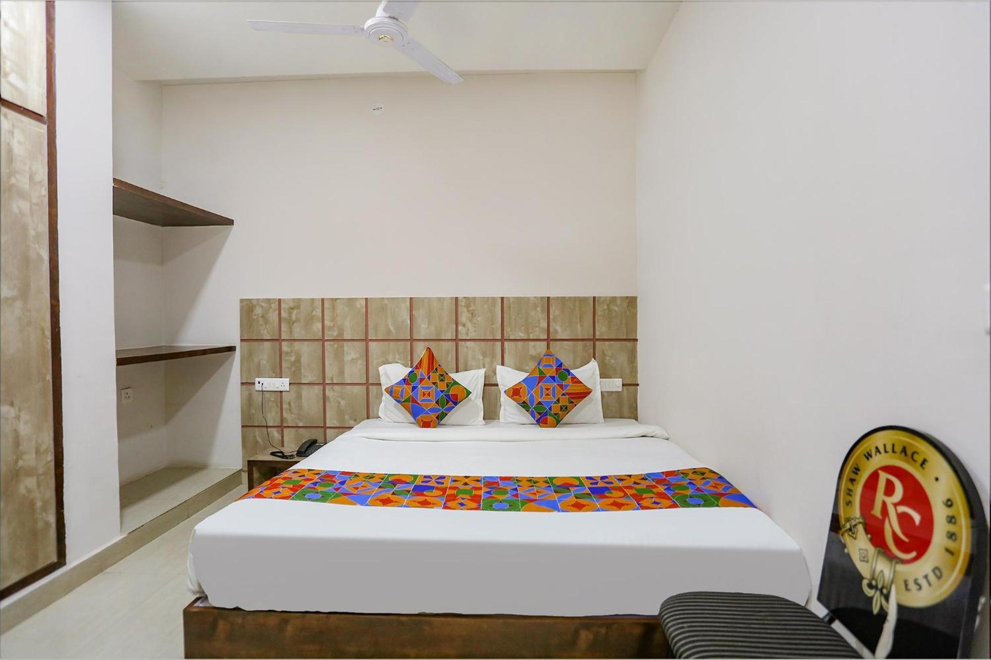 Fabhotel Season Park 2