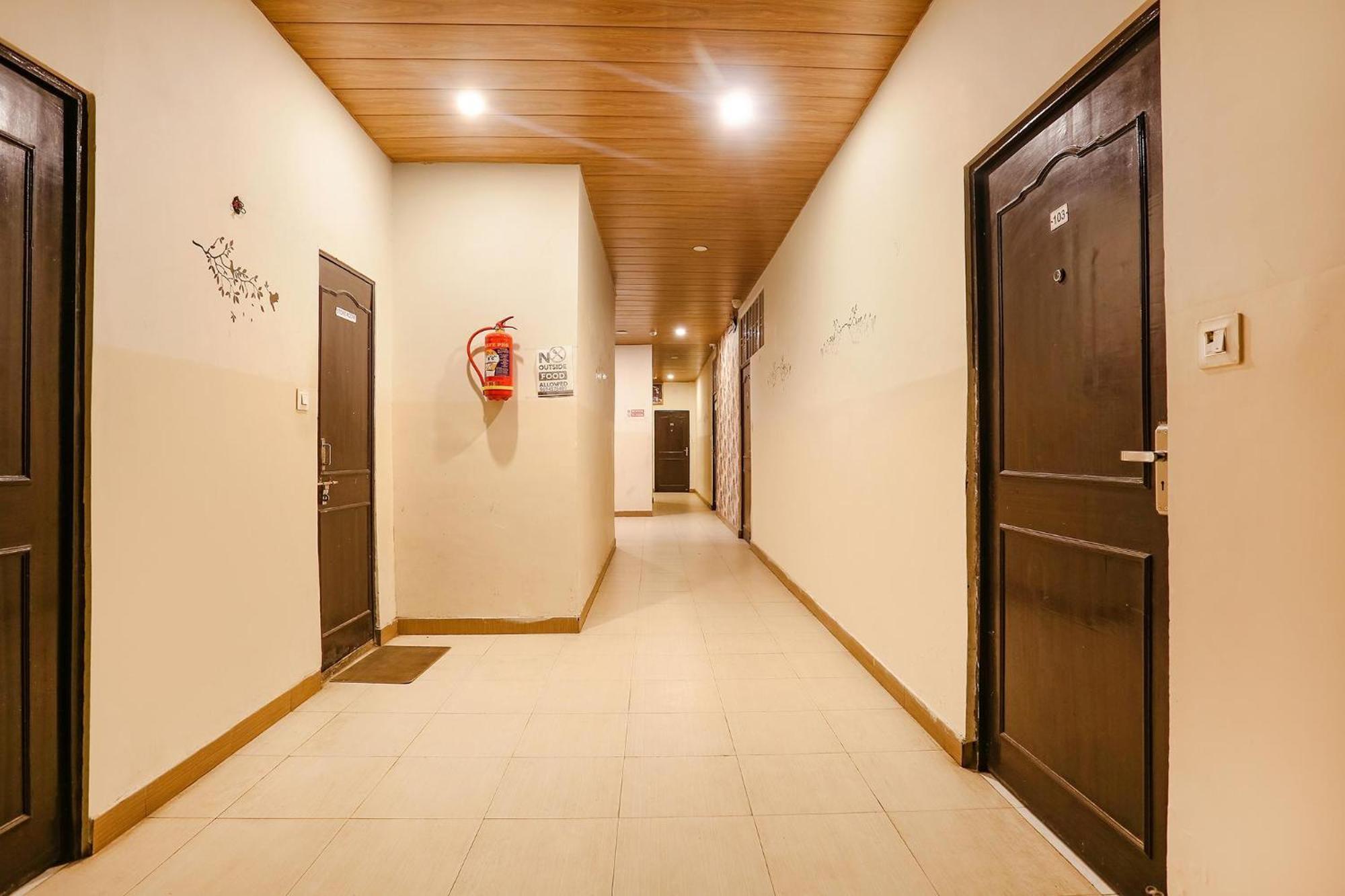 Collection O 62269 Elegant Hotel Jaipur