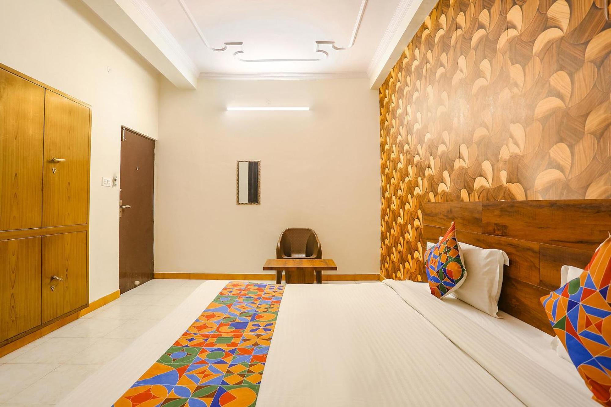 Hotel Collection O 62269 Elegant