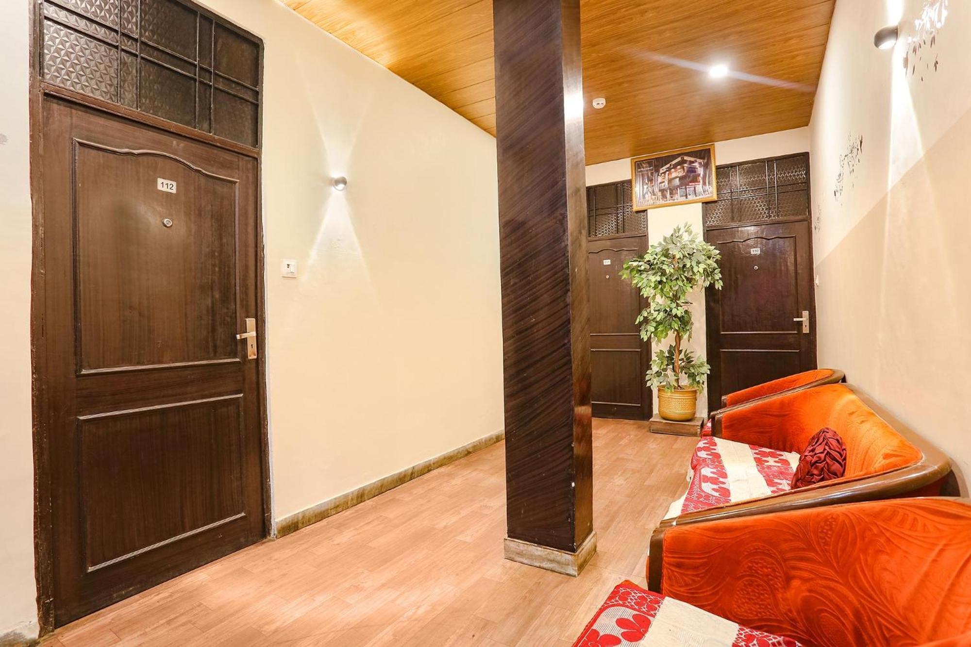 Hotel Collection O 62269 Elegant 3*
