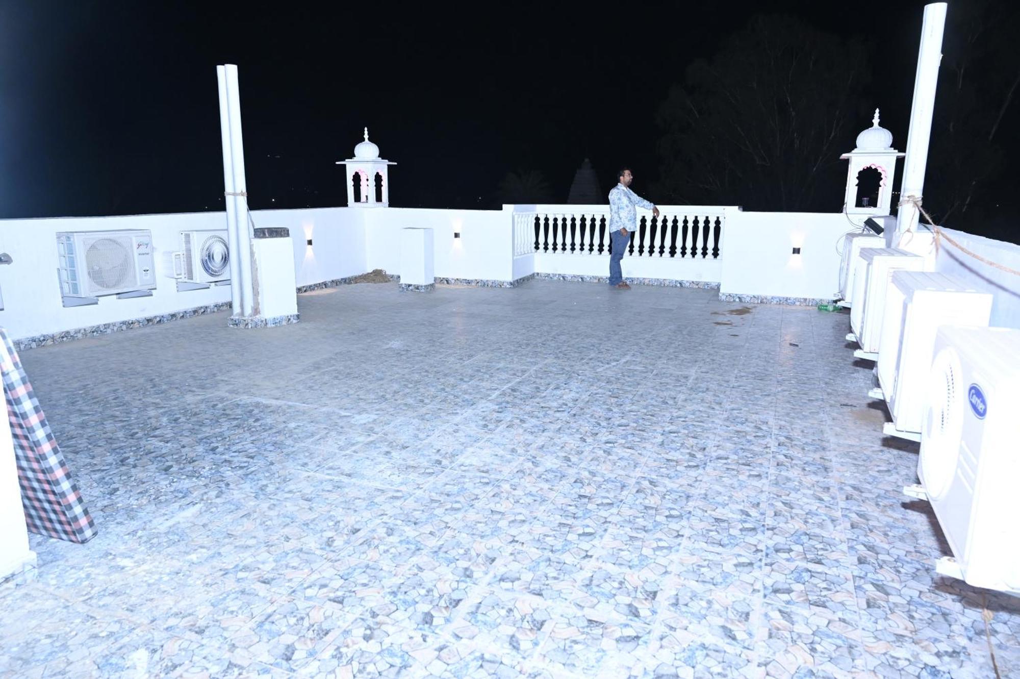 Hotel Moon Mahal 3*