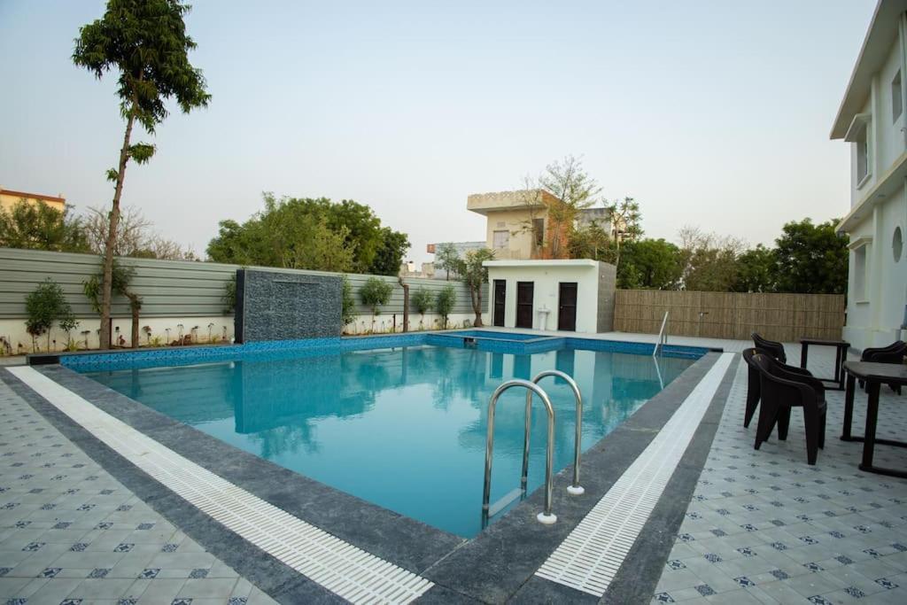 Rk Palace Villa *