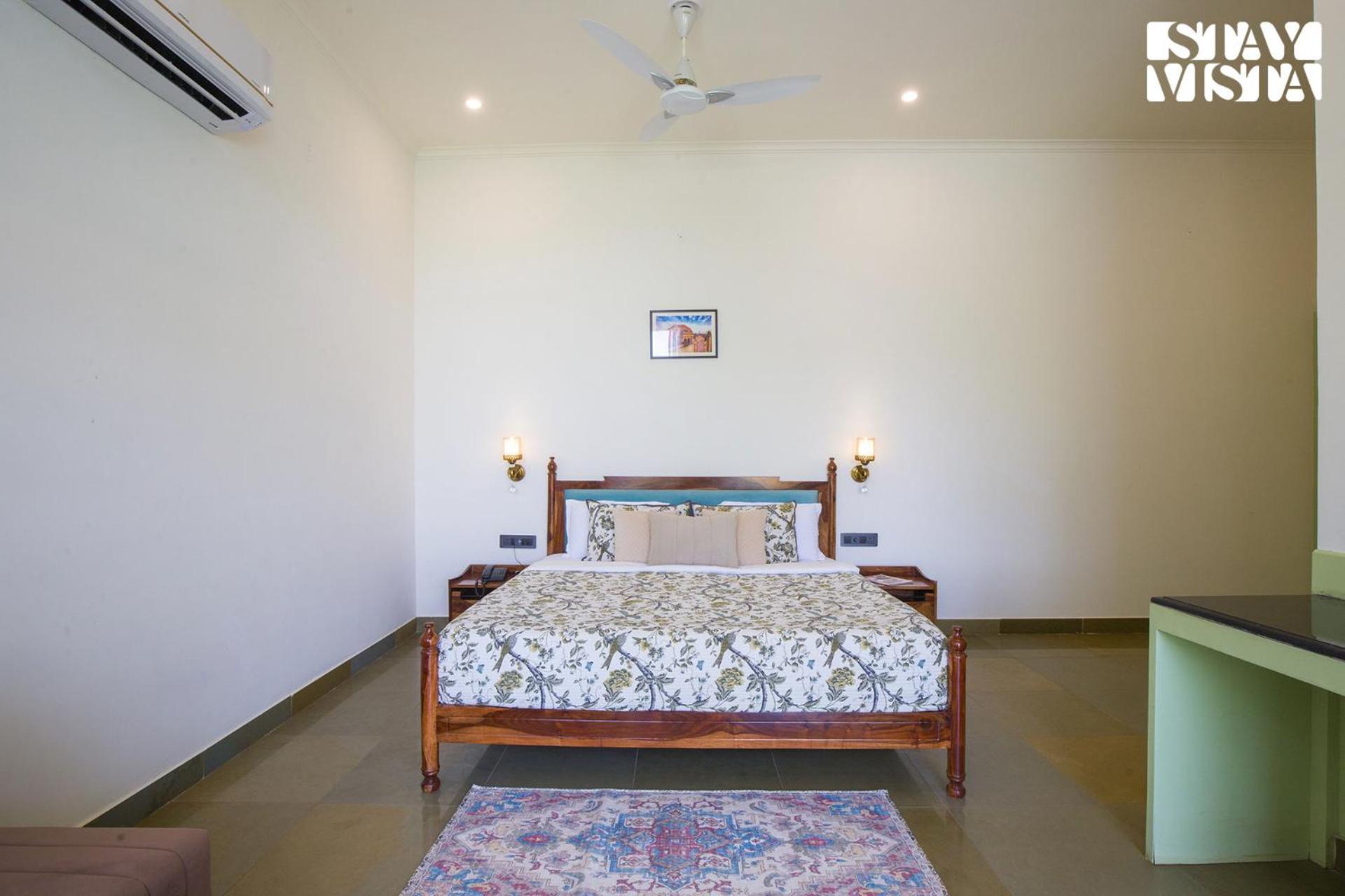 Villa Free Birds Nest With Pvt Pool & Garden At By Stayvista *