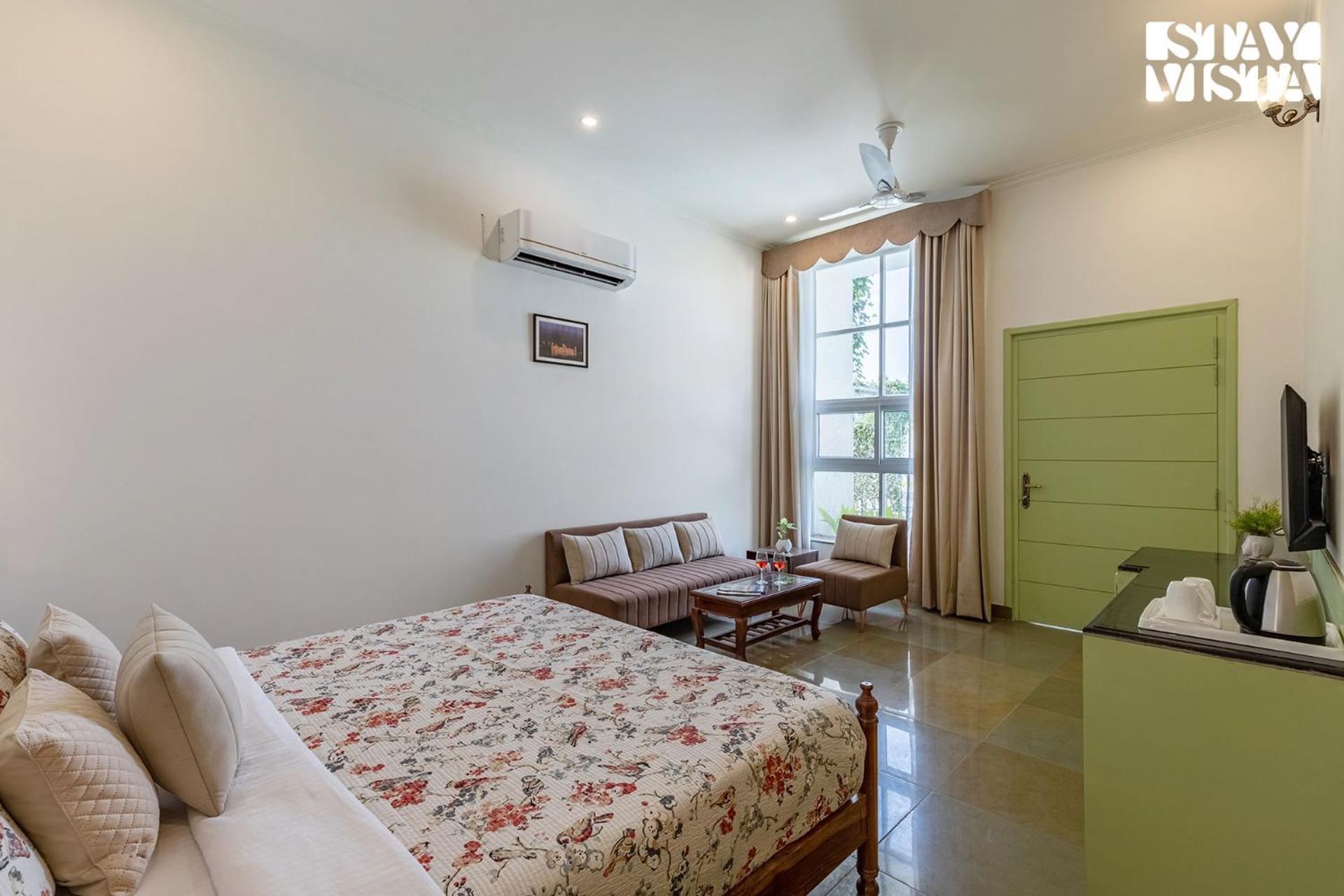 Free Birds Nest With Pvt Pool & Garden At By Stayvista *