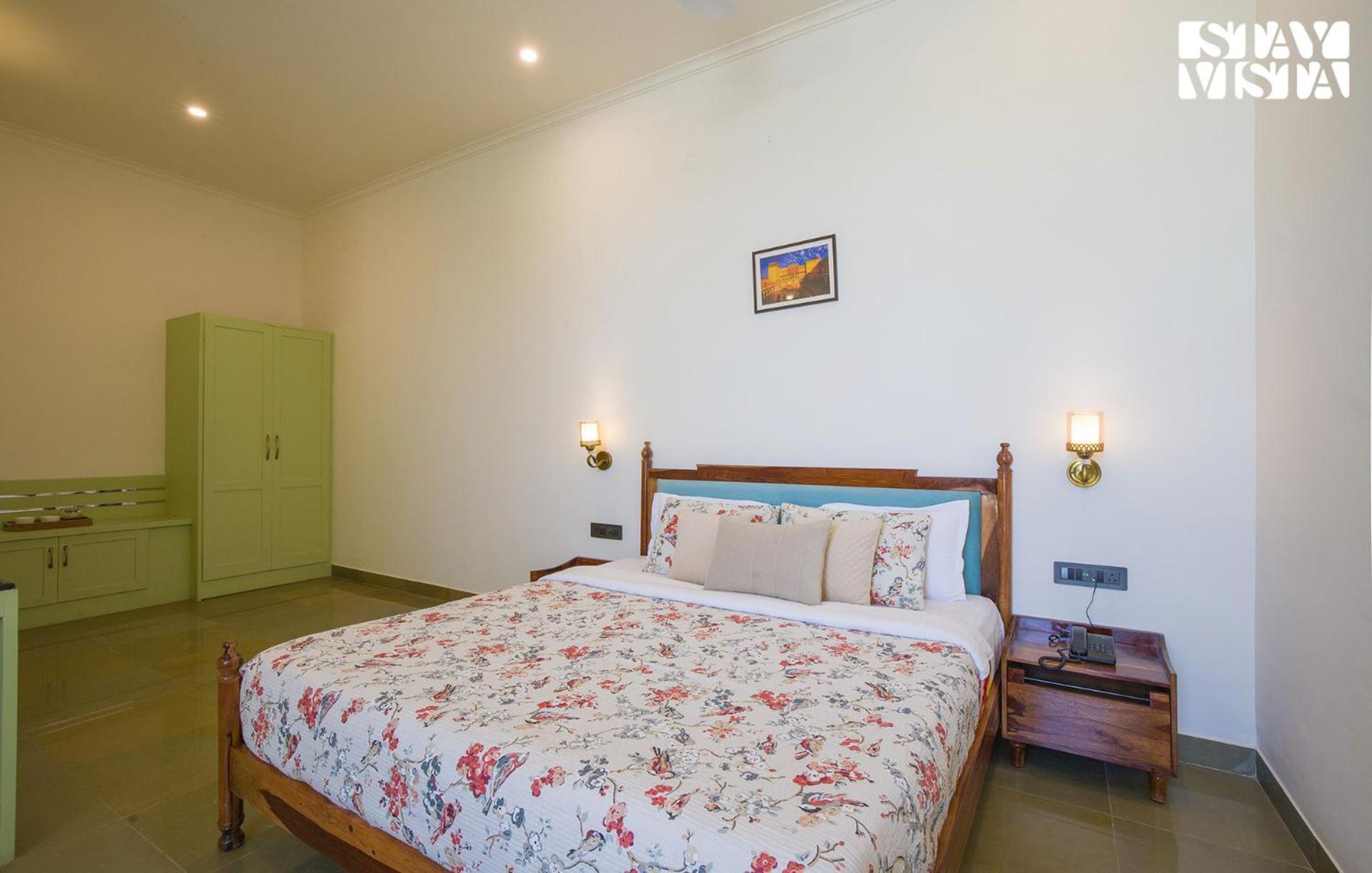 Free Birds Nest With Pvt Pool & Garden At By Stayvista *