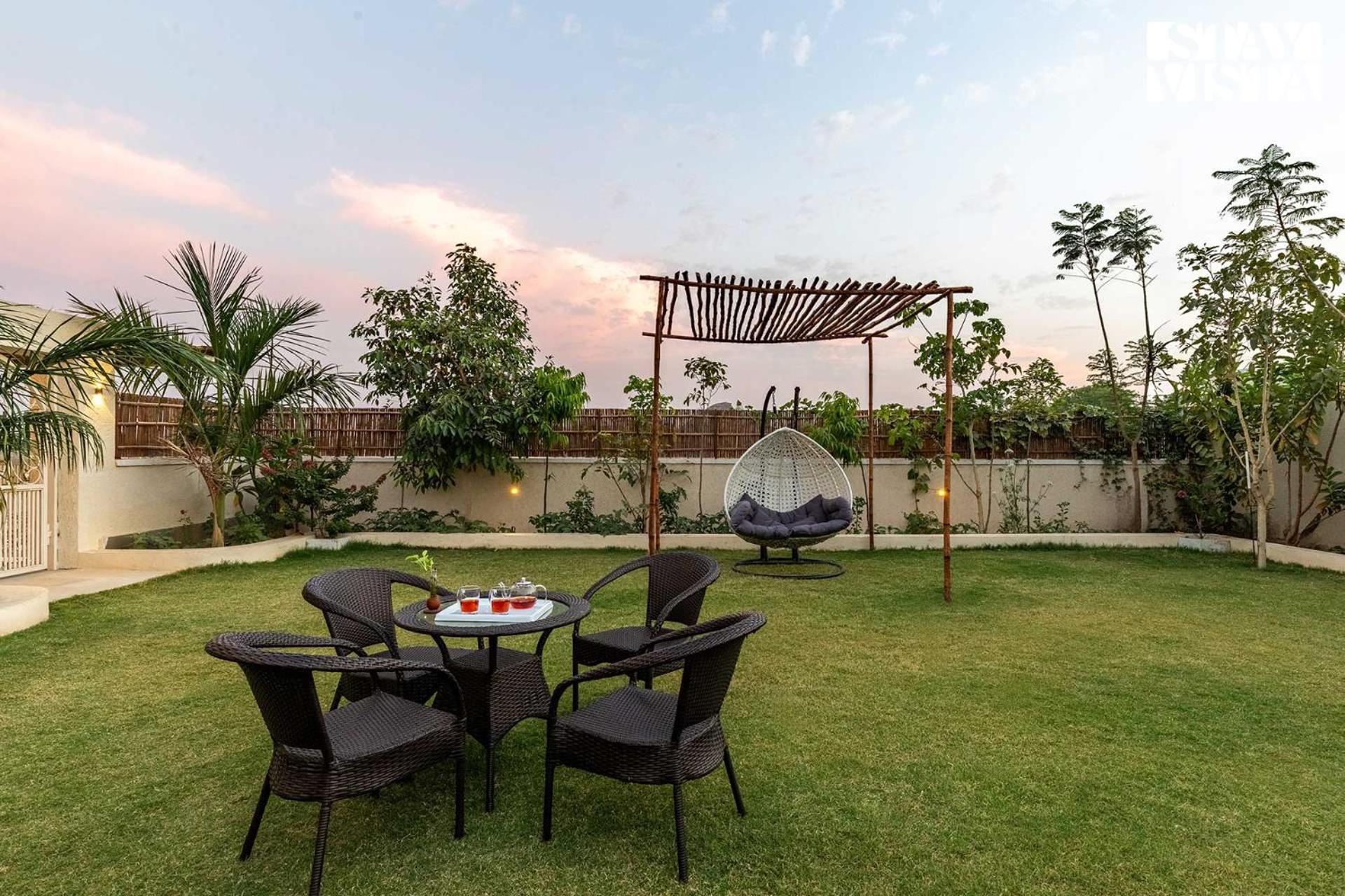 Villa Free Birds Nest With Pvt Pool & Garden At By Stayvista Jaipur