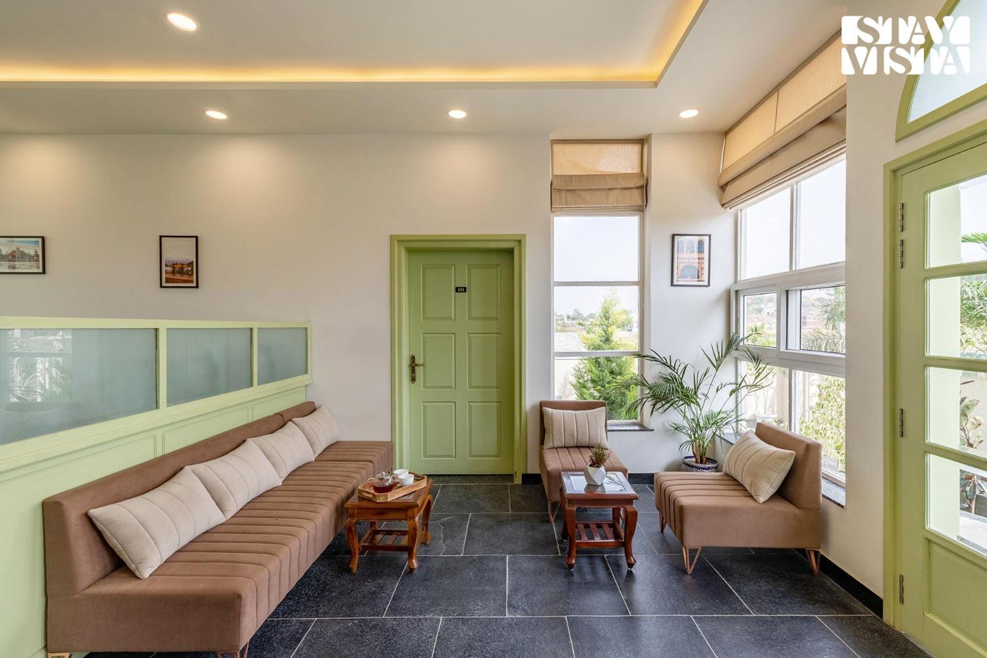 Free Birds Nest With Pvt Pool & Garden At By Stayvista