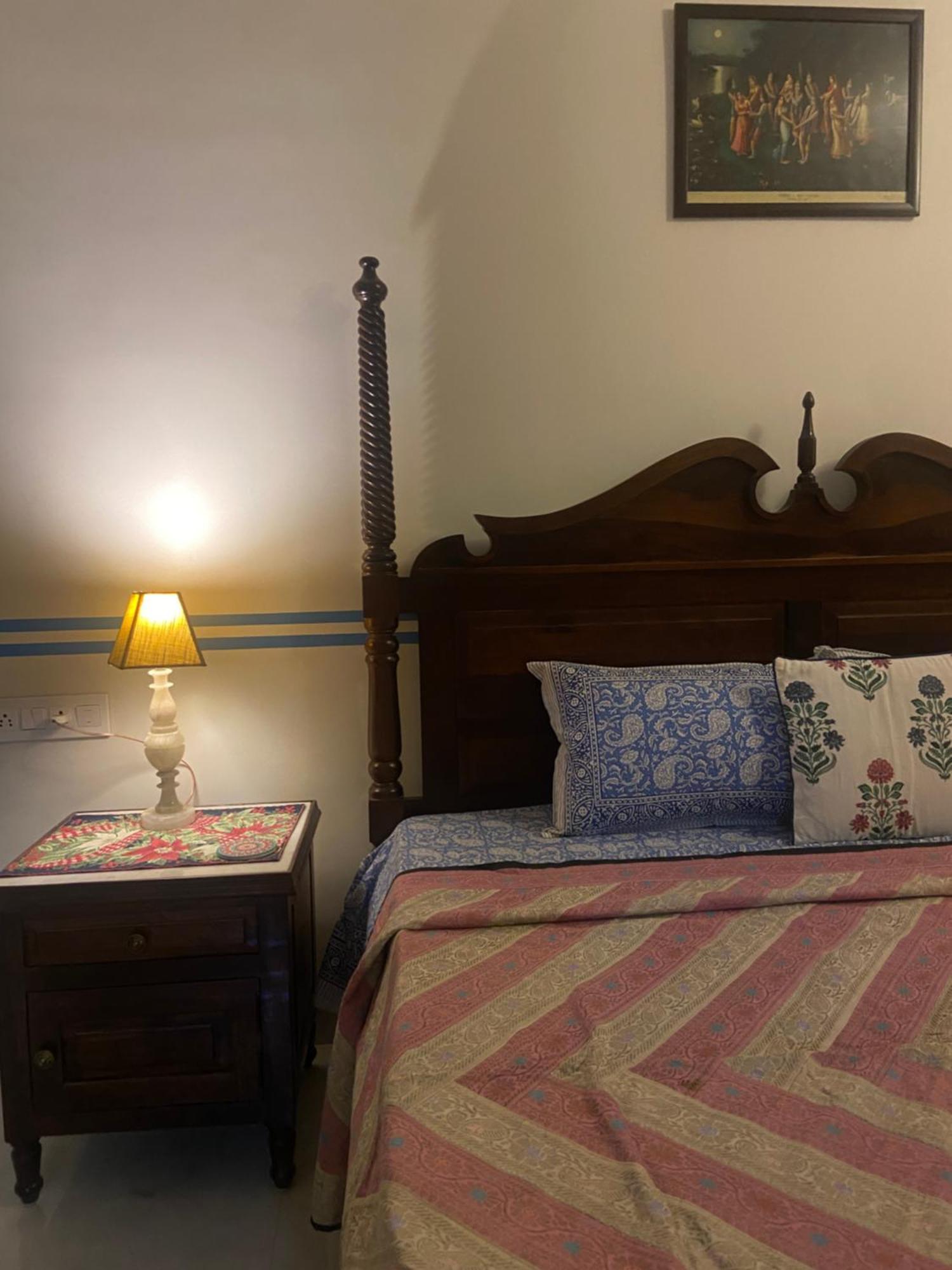 Homestay Karansar Haveli *