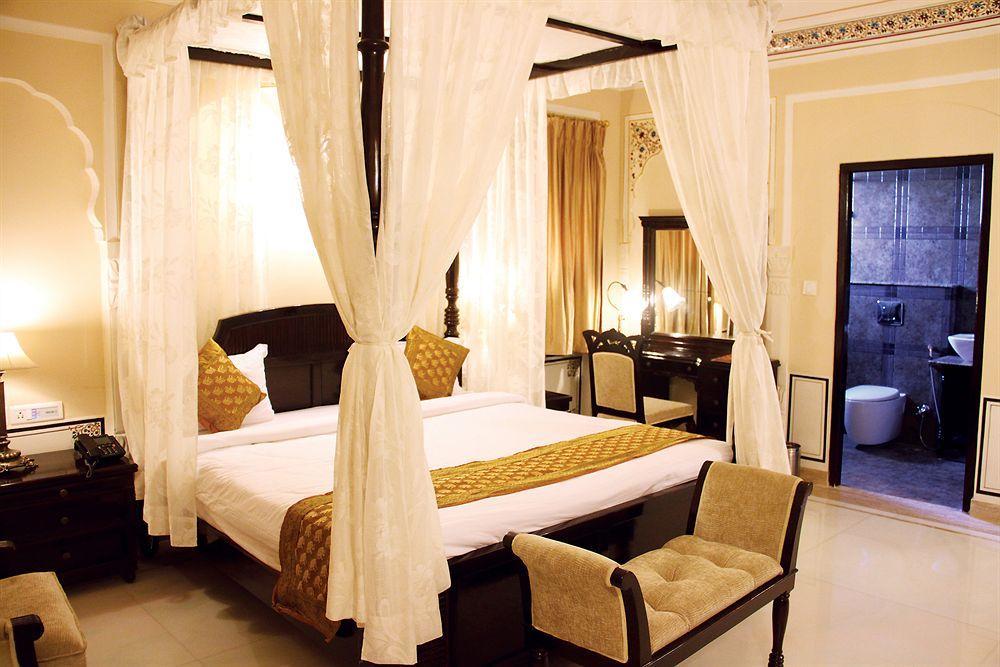 Welcomheritage Traditional Haveli Hotel