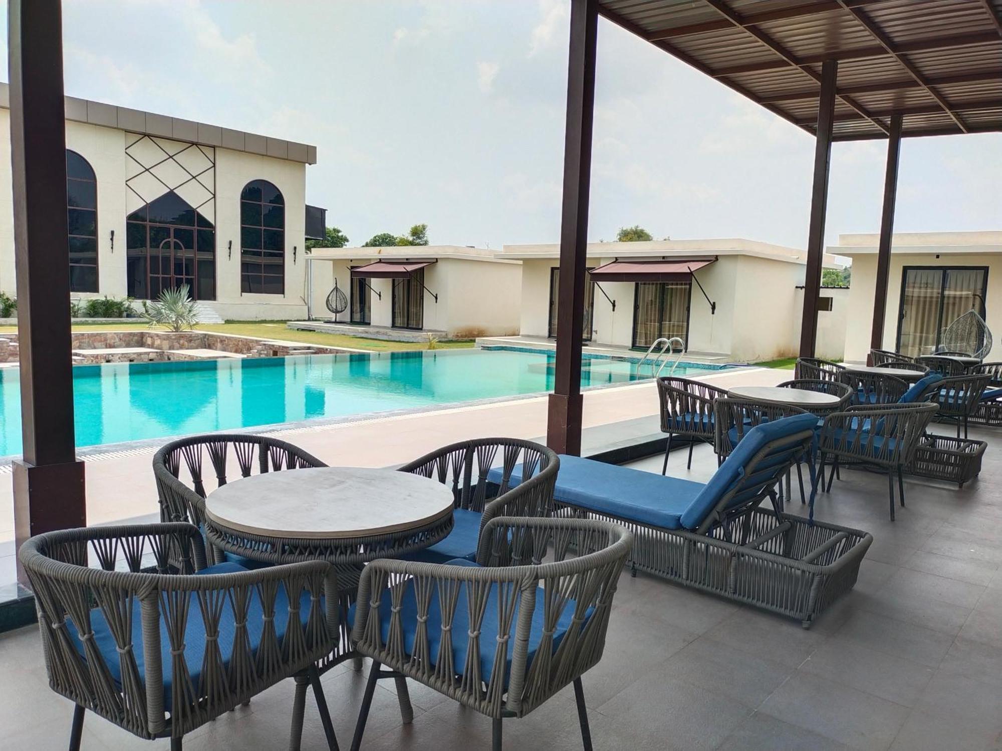 Amore Farms Kukas Farm stay Jaipur